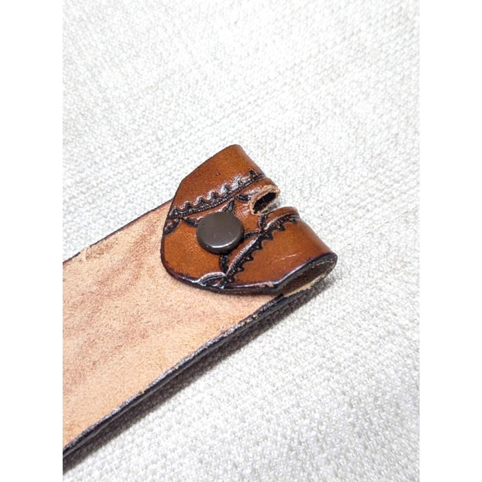 Vintage VINTAGE USA MADE TOOLED BUCKLE BELT 32 BROWN WESTERN COWHIDE COWBOY RODEO - Men - Belt - Brown - 1-1/2" - Full Grain Leather - Vintage leather belt Size 32 - 4 Thumbnail