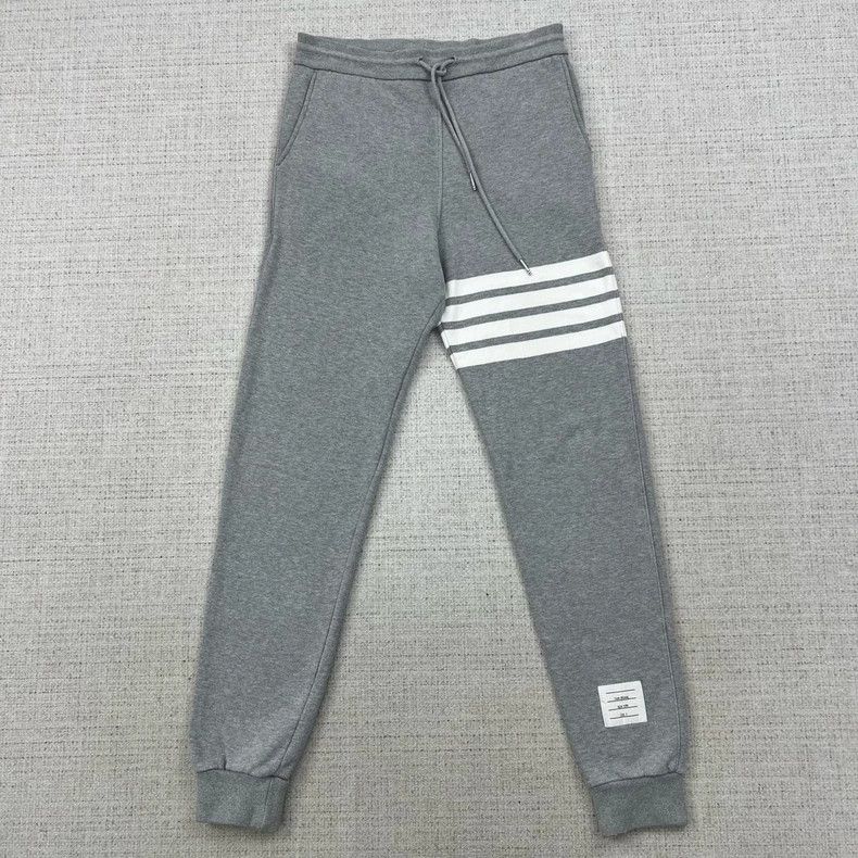 Thom Browne Thom Browne size2 Loose knit tracksuit pants Size US 27 - 1 Thumbnail