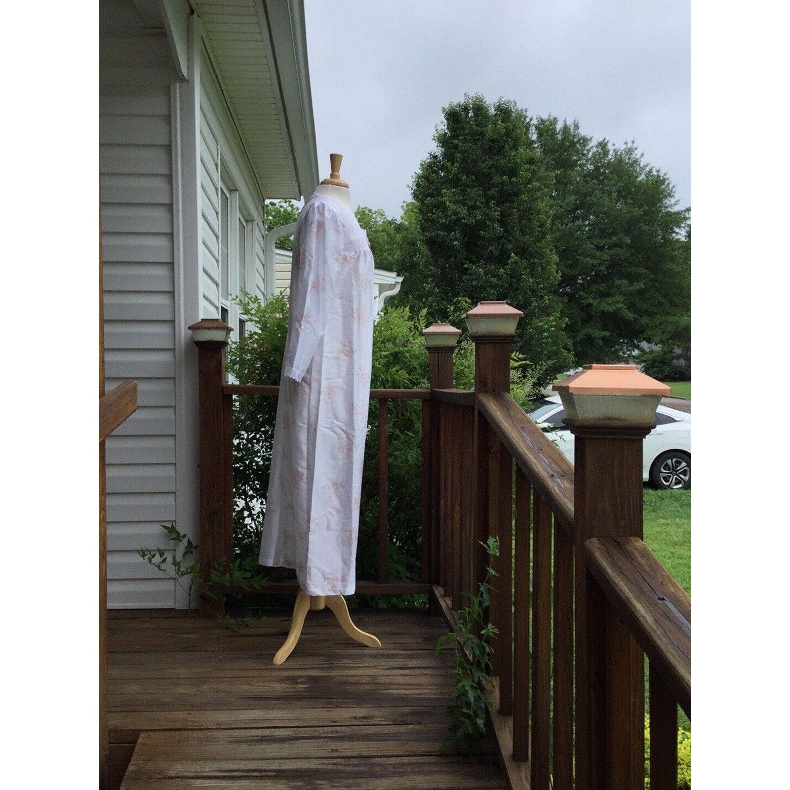 Other Barbizon White Floral Bethany Gown Nightgown Size Small NWT Size ONE SIZE - 4 Thumbnail