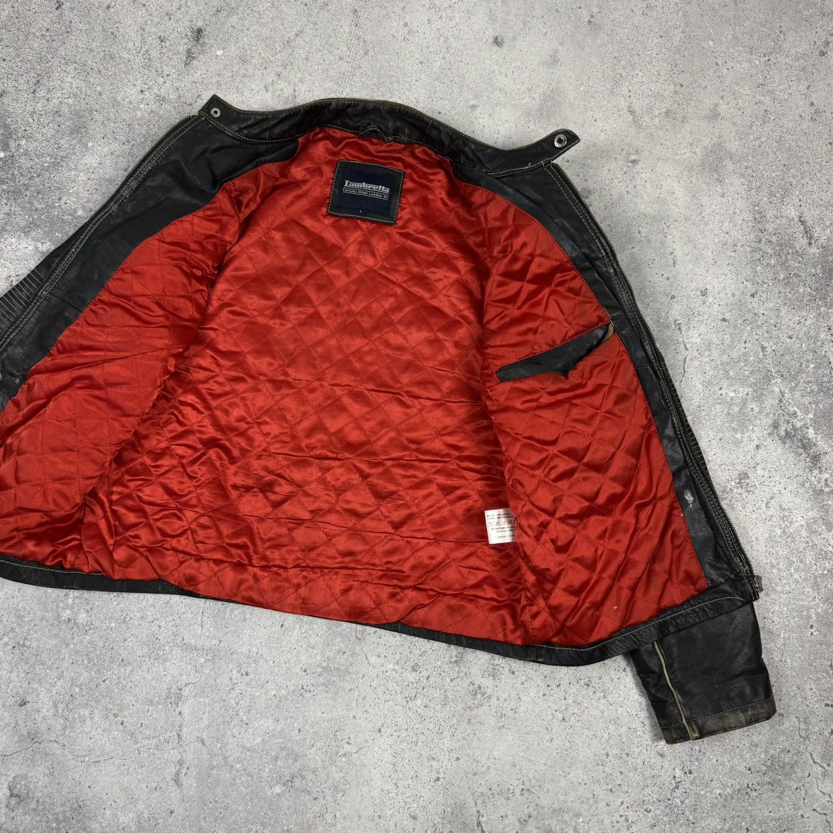 Lambretta × Leather × Vintage Lambretta Big Logo Avant Garde Distressed Leather Jacket Size US L / EU 52-54 / 3 - 16 Thumbnail