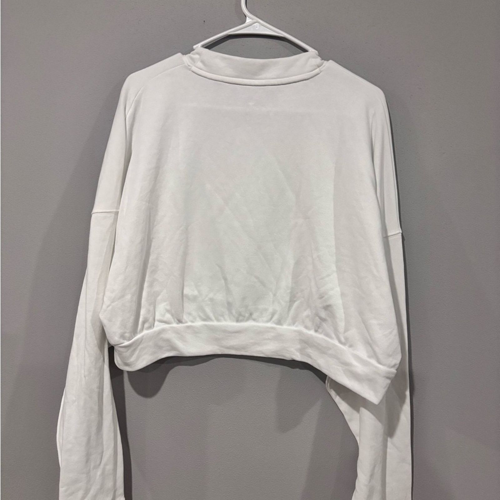 Under Armour Under Armour Women's White Cropped Top XL Size XL / US 12-14 / IT 48-50 - 3 Thumbnail