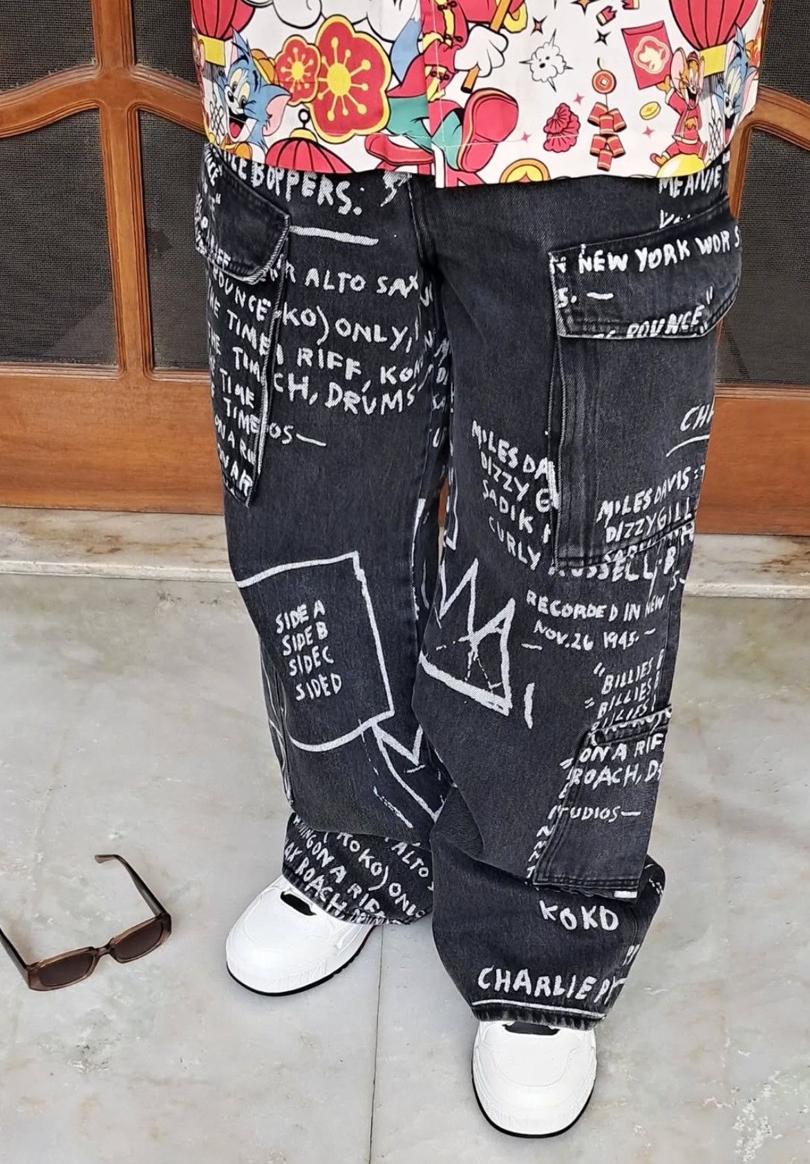 H&M × Jean-Michel Basquiat × Who Decides War Who Decides War Baggy denim jeans H&M x Basquiat x Ev&Tela Size US 33 - 2 Thumbnail