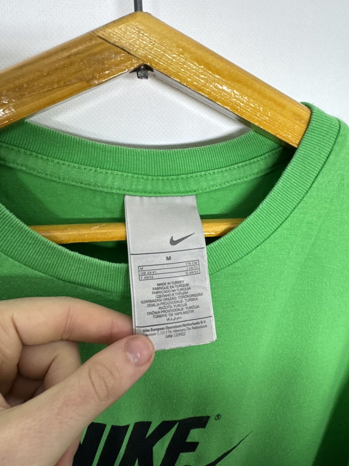 Nike Vintage Y2k Nike Big Swoosh streetwear t-shirts 90’s Size US M / EU 48-50 / 2 - 8 Thumbnail
