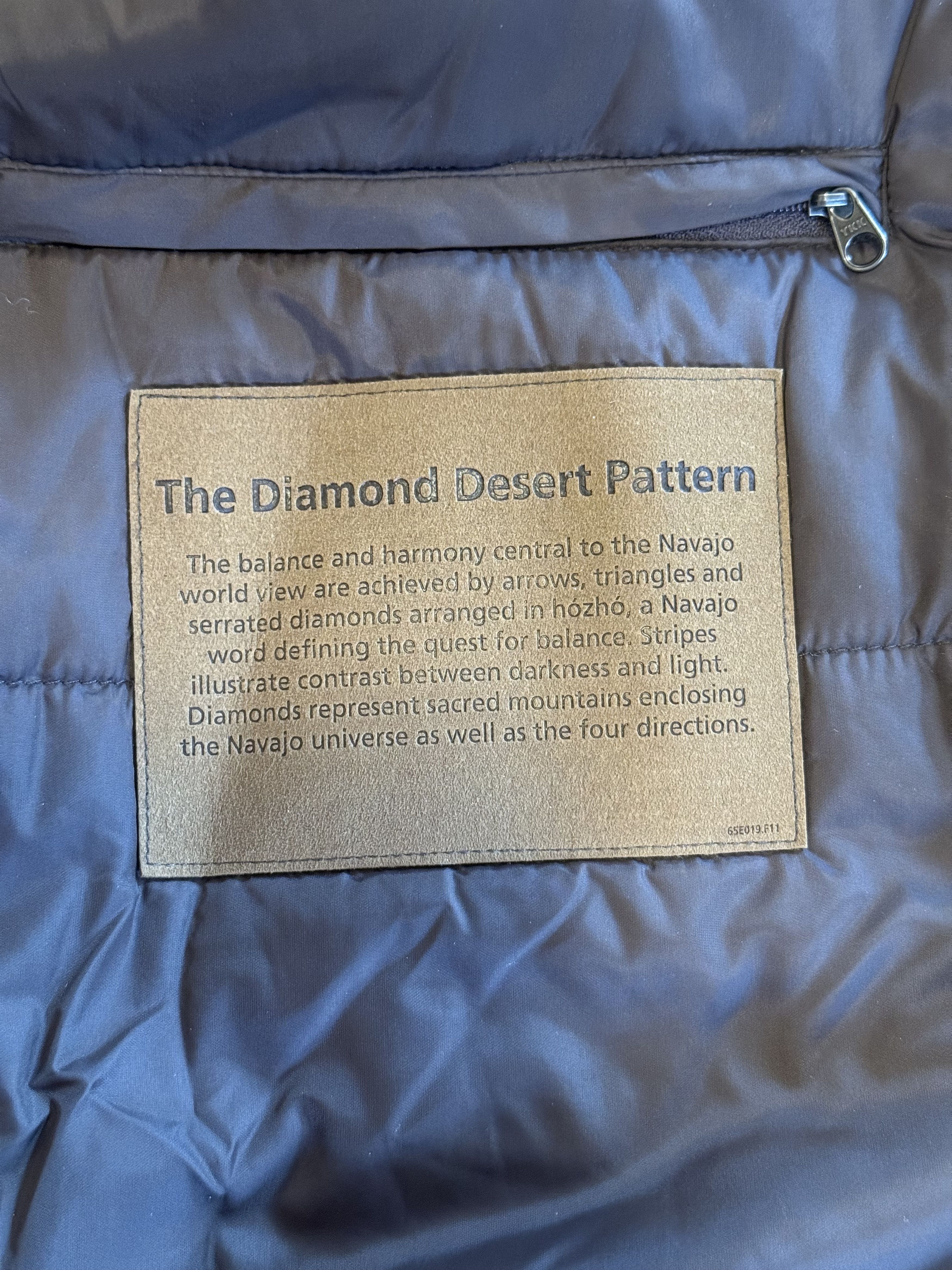 Pendleton Rare Pendleton Diamond Desert Pattern Puffer Down Vest - XL Size US XL / EU 56 / 4 - 3 Thumbnail