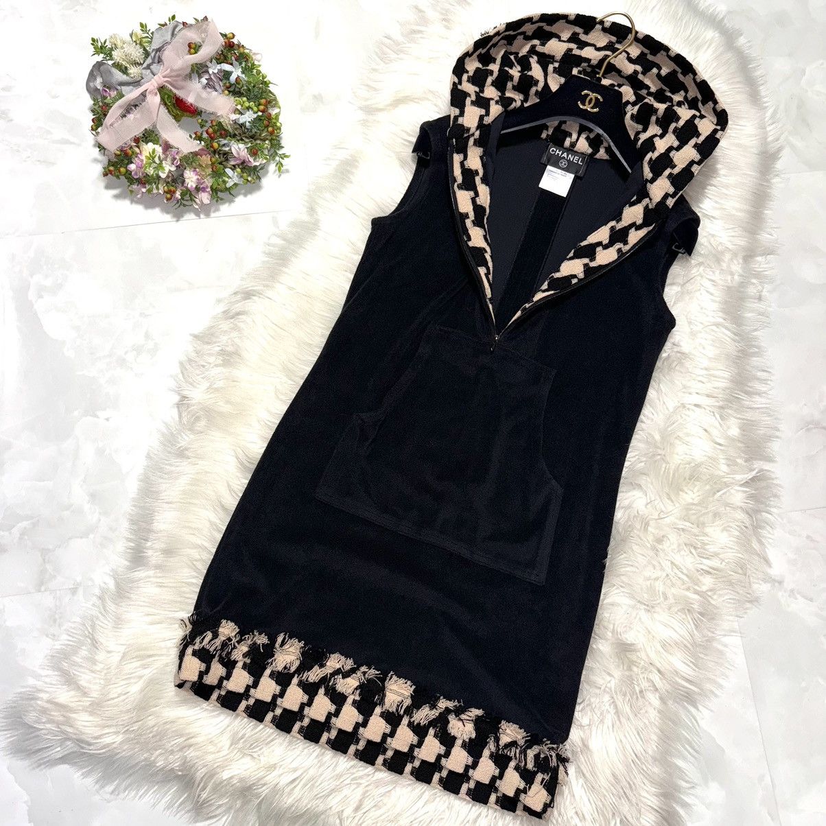 Chanel Chanel houndstooth-patterned pile fabric with hood Dress Size XS / US 0-2 / IT 36-38 - 1 Thumbnail