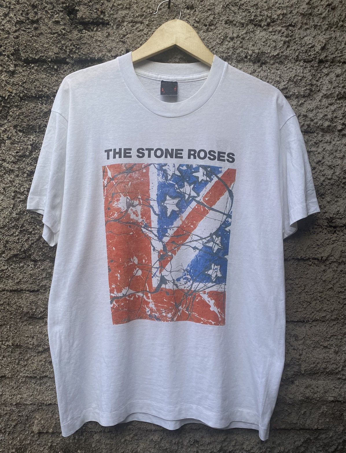 Band Tees Vintage The Stone Roses Shirt, Oasis, Radiohead Size US XL / EU 56 / 4 - 1 Thumbnail