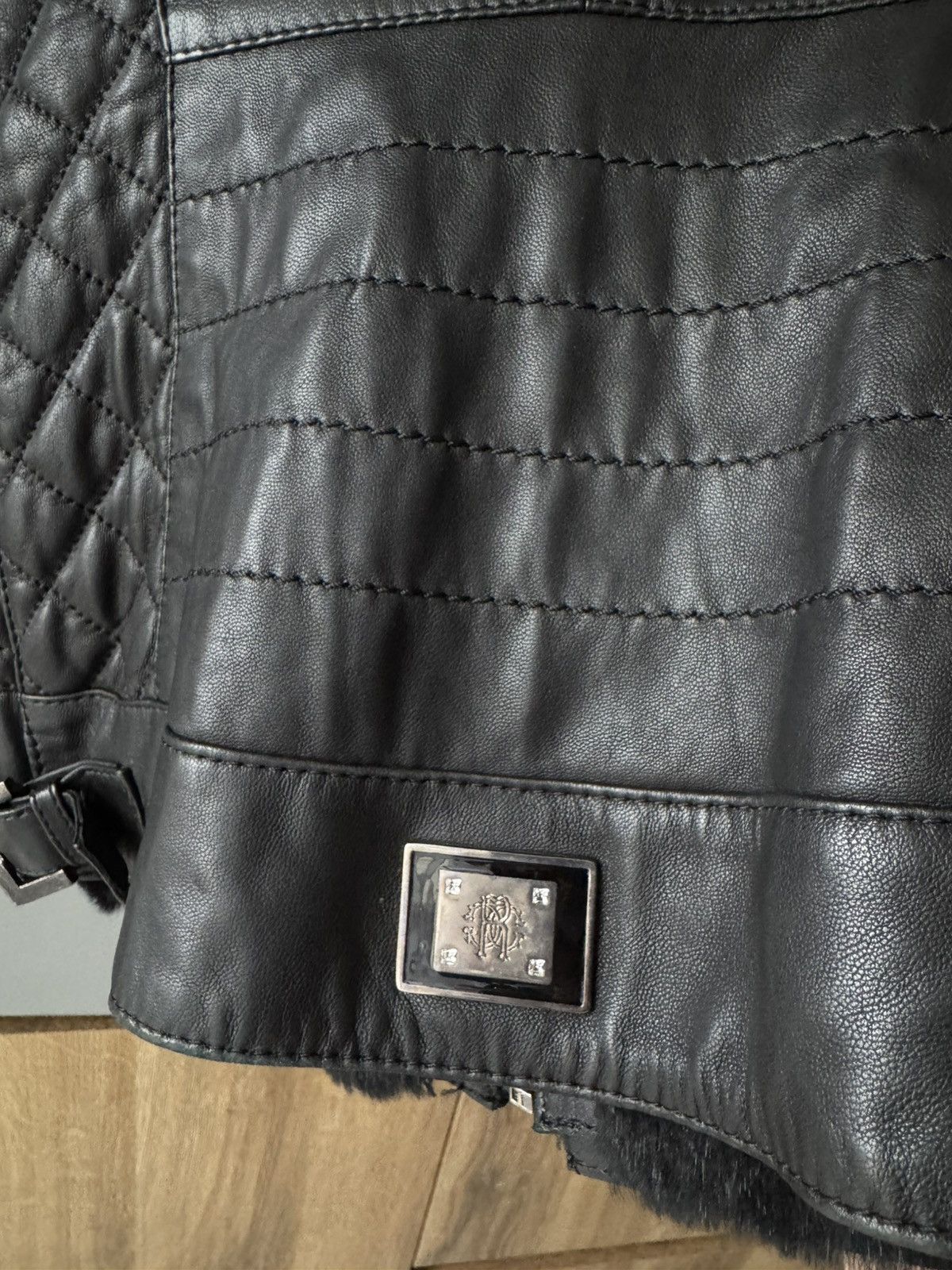 Roberto Cavalli Roberto Cavalli 2000’s Leather Textured Fur Moto Jacket Size XS / US 0-2 / IT 36-38 - 6 Thumbnail