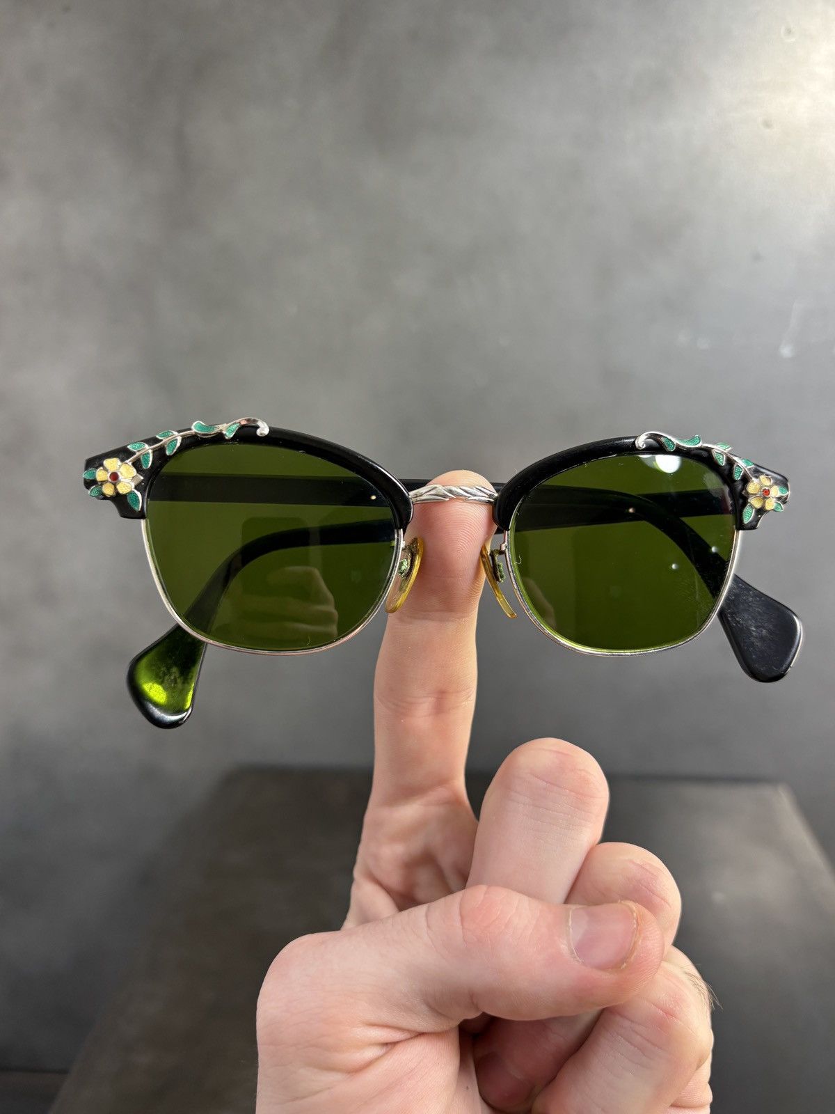 American Optical × Vintage 1960s American Optical Sunglasses True Vintage Ornate Floral Size ONE SIZE - 4 Thumbnail