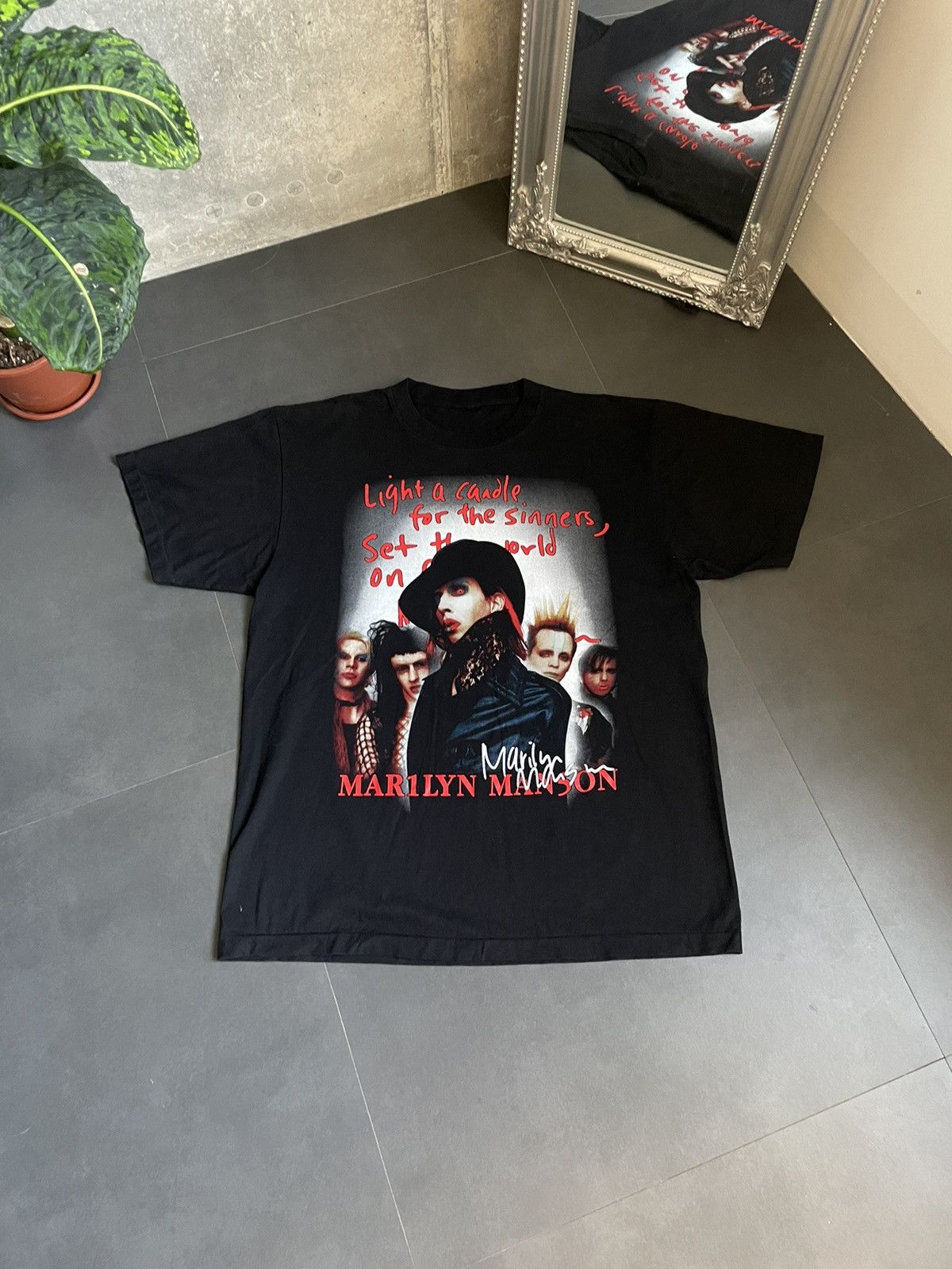 Band Tees Rare Vintage 90s Marilyn Manson Single Stitch Tee Rock Metal Size US XL / EU 56 / 4 - 1 Thumbnail