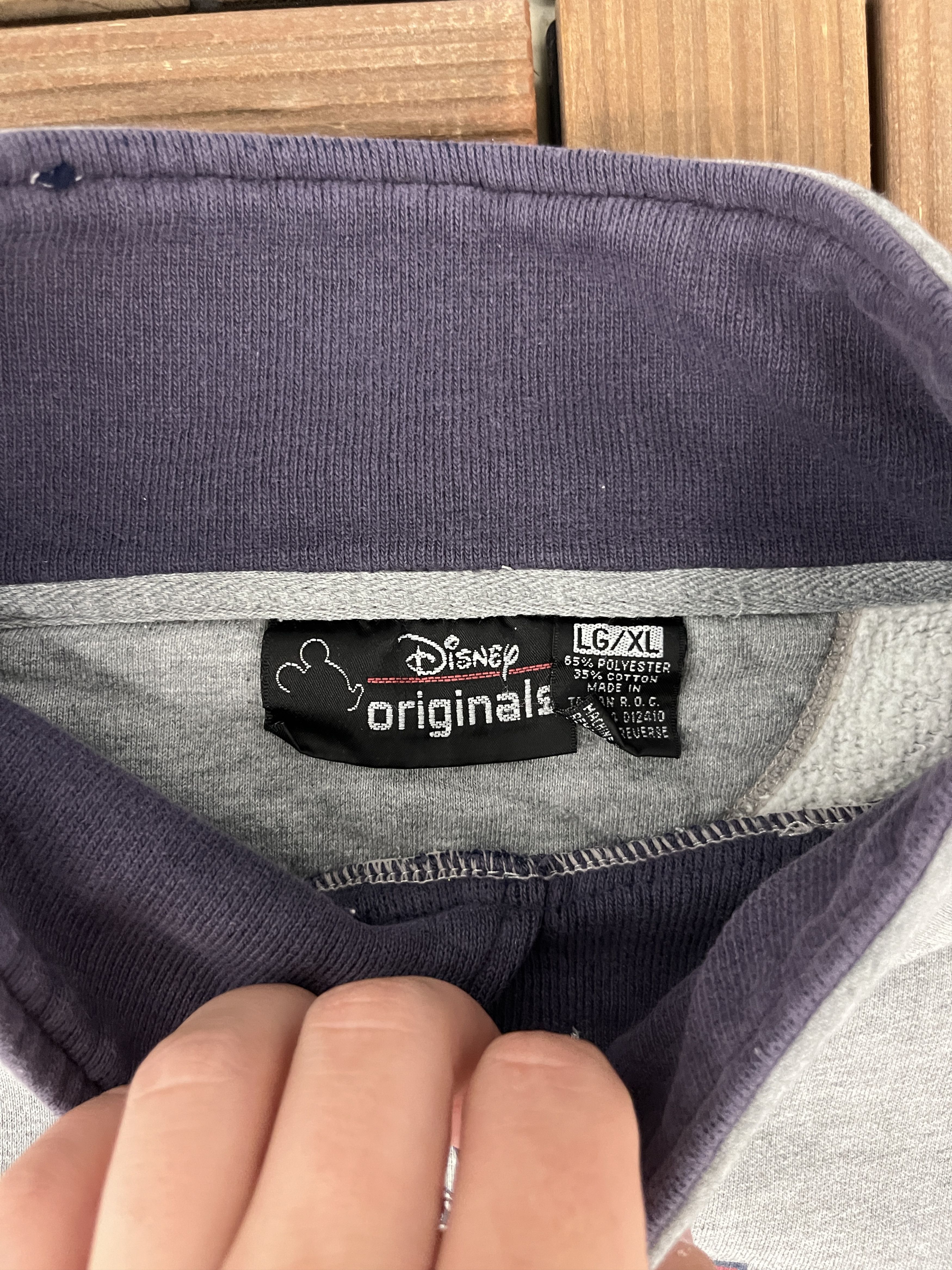 Vintage Mickey Mouse American Classic Vintage Grey Sweater Crewneck Size US L / EU 52-54 / 3 - 6 Thumbnail
