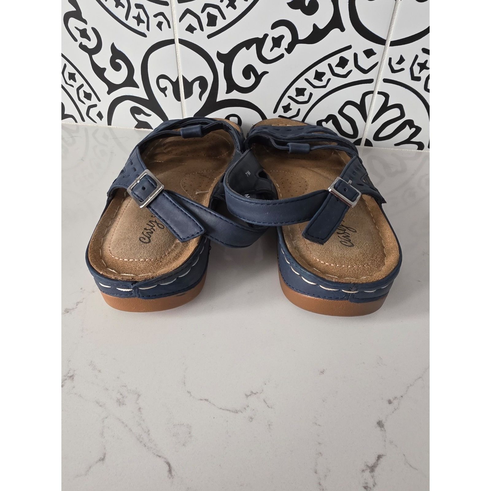 Other Womens size 7M Easy Street Kehlani slingback sandals in navy Size US 7 / IT 37 - 3 Thumbnail