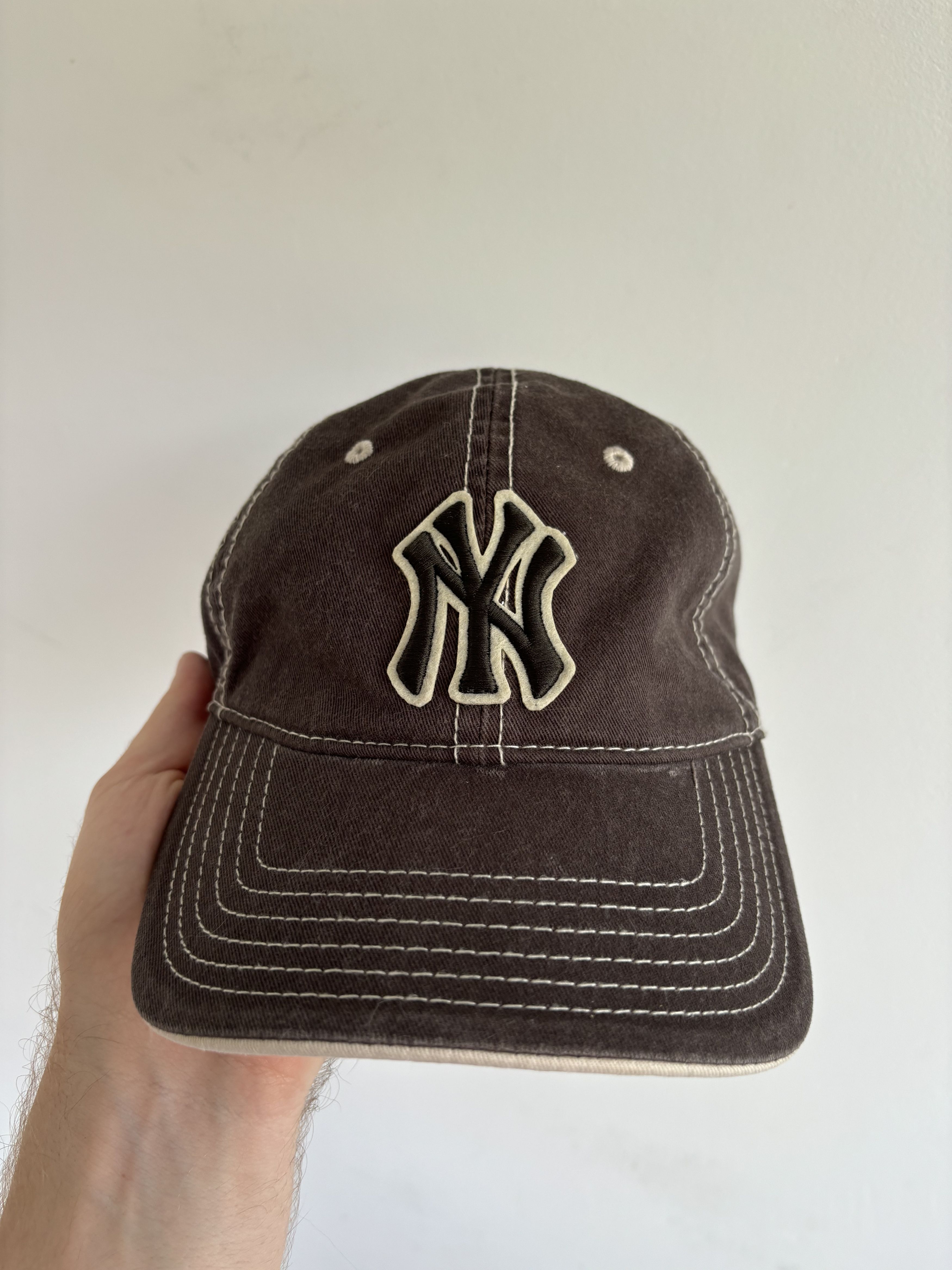 New York Yankees Vintage NY Yankees Brown Stitched MLB Cap Size ONE SIZE - 1 Thumbnail