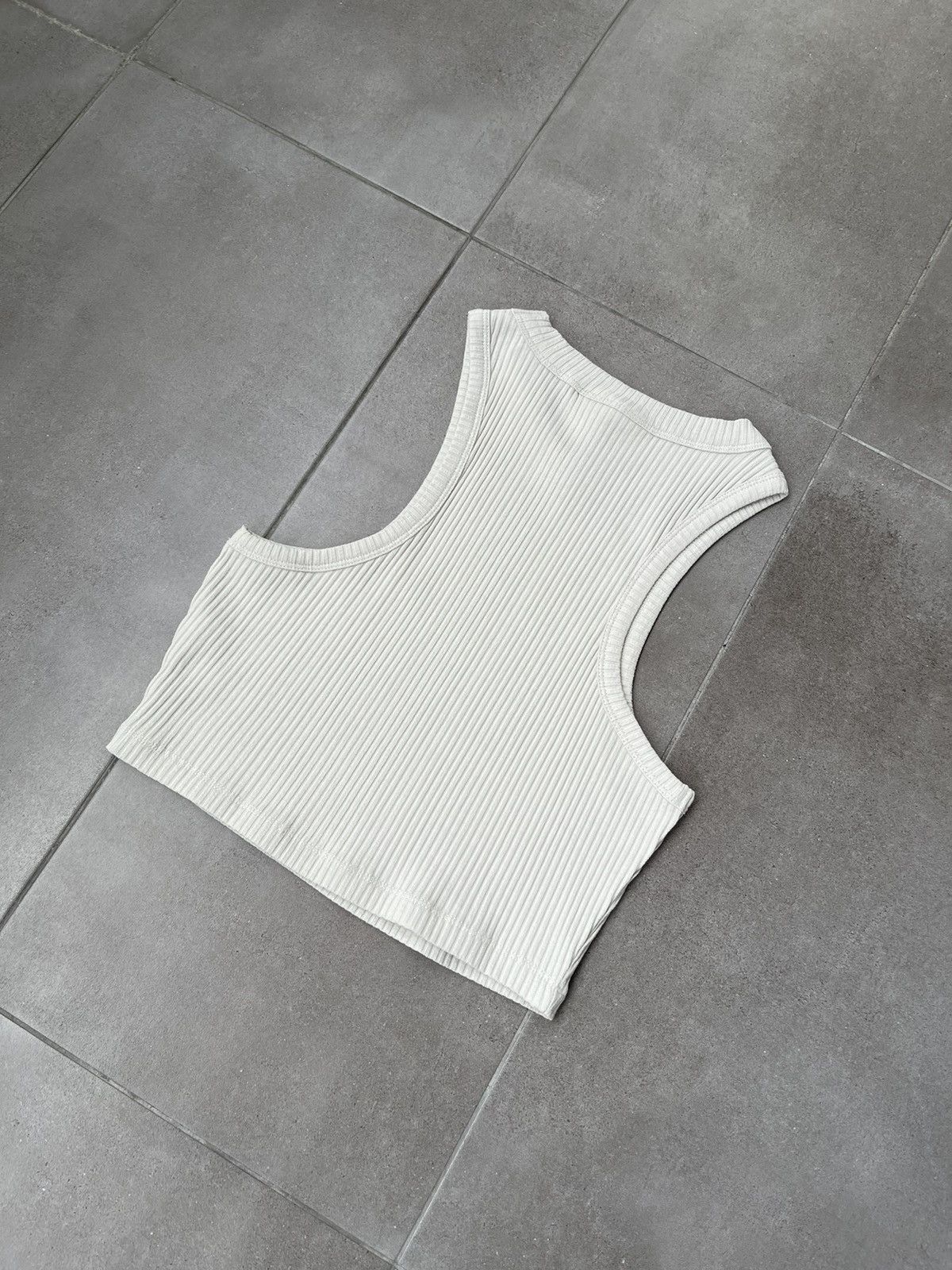 Han Kjobenhavn !DS! SS23 Han Kjobenhavn Light Ribbed Cropped Racer Top Size M / US 6-8 / IT 42-44 - 14 Thumbnail
