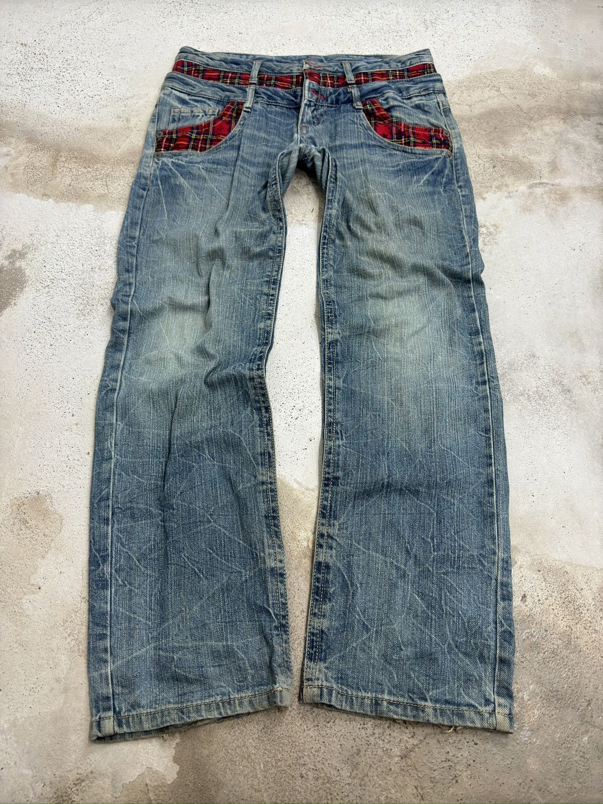 Japanese Brand Double Waist Distressed Denim Jeans Red Tartan Plaid Punk Size US 32 / EU 48 - 1 Thumbnail