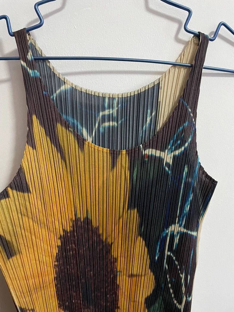 Issey Miyake Issey Miyake size:one size Yellow sunflower dress Size S / US 4 / IT 40 - 3 Thumbnail