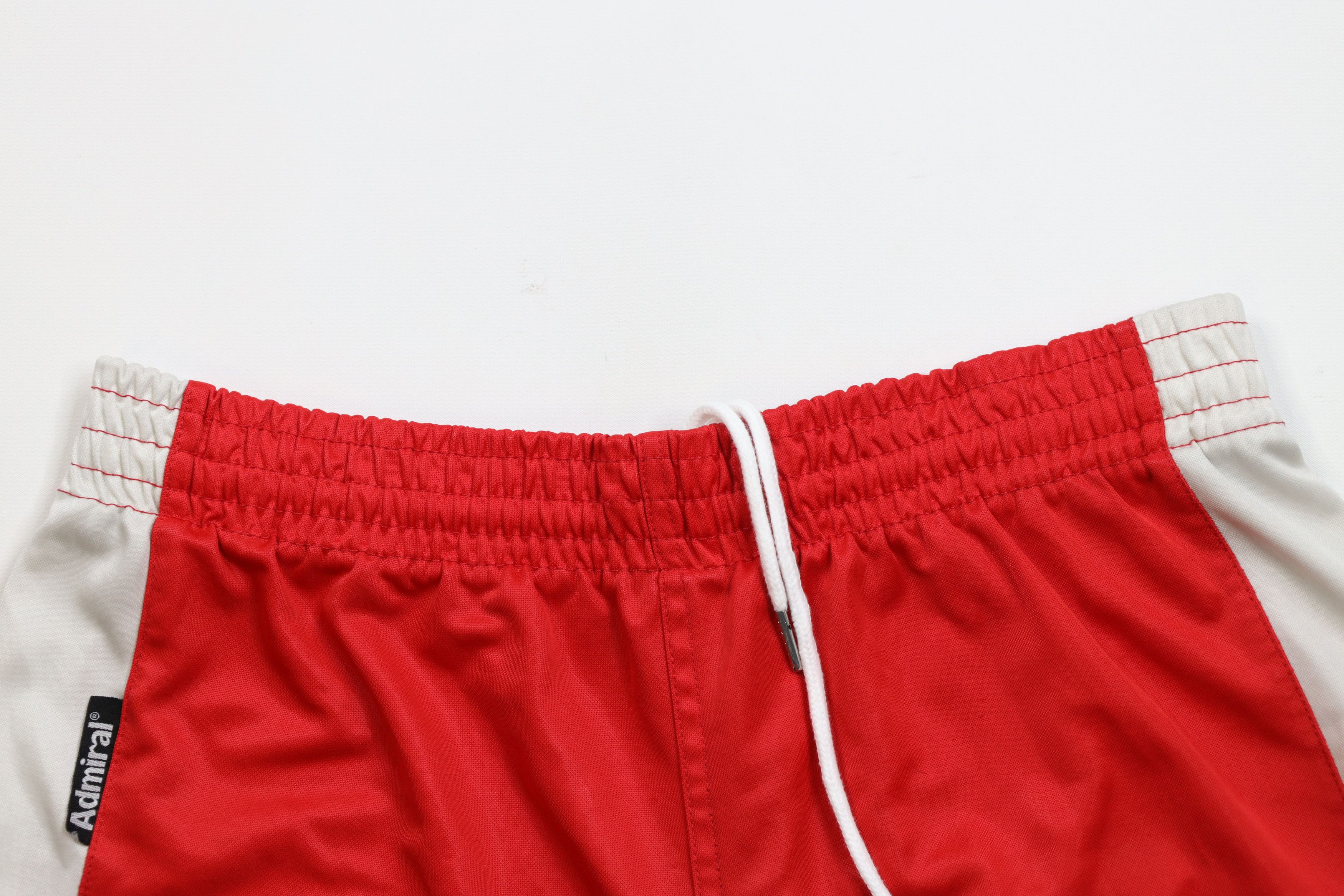 Vintage Vintage 90s Streetwear Running Jogging Soccer Shorts Red Size US 32 / EU 48 - 2 Thumbnail
