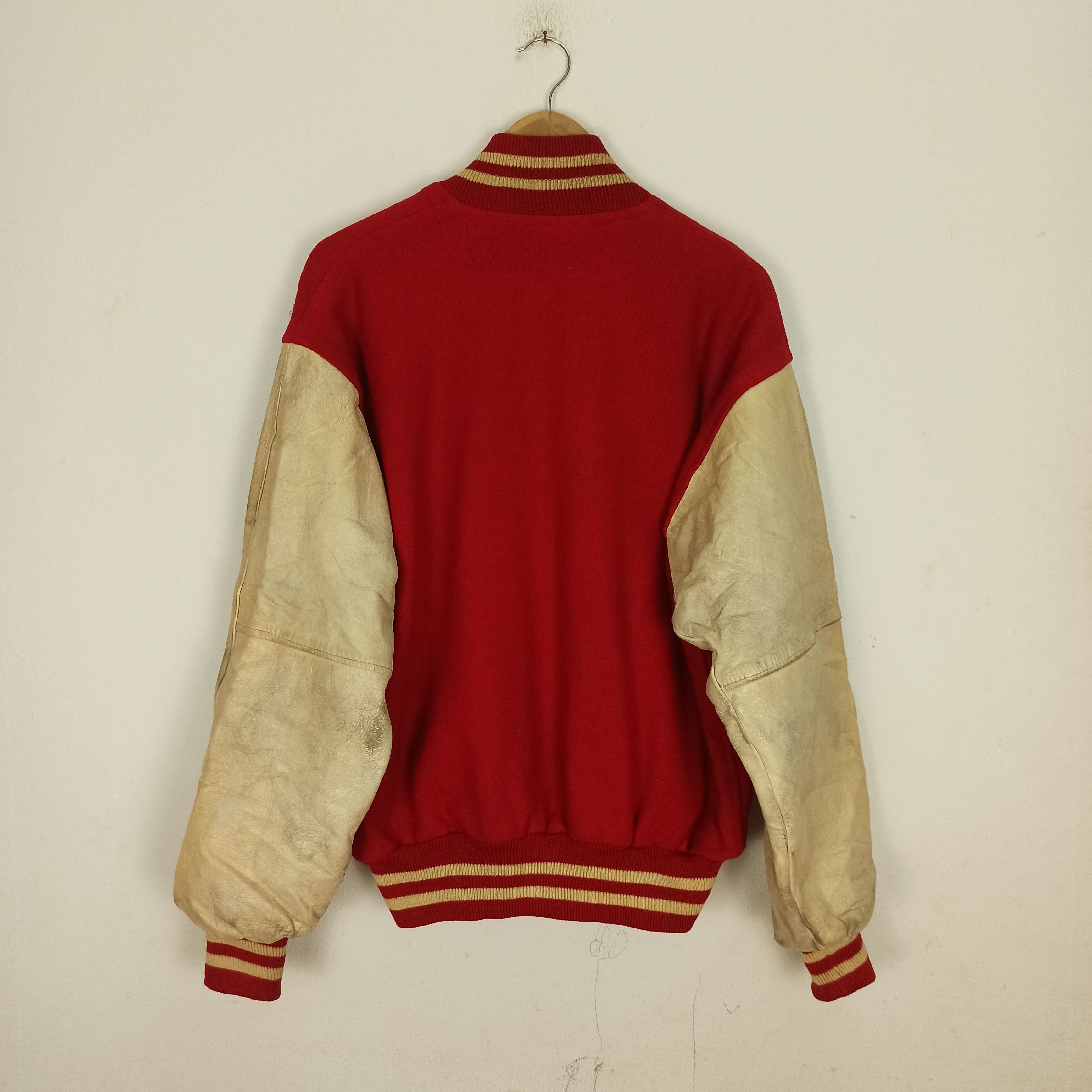 Vintage VINTAGE VARSITY CLERMONT HIGHLANDERS VERY RARE Size US XL / EU 56 / 4 - 7 Thumbnail