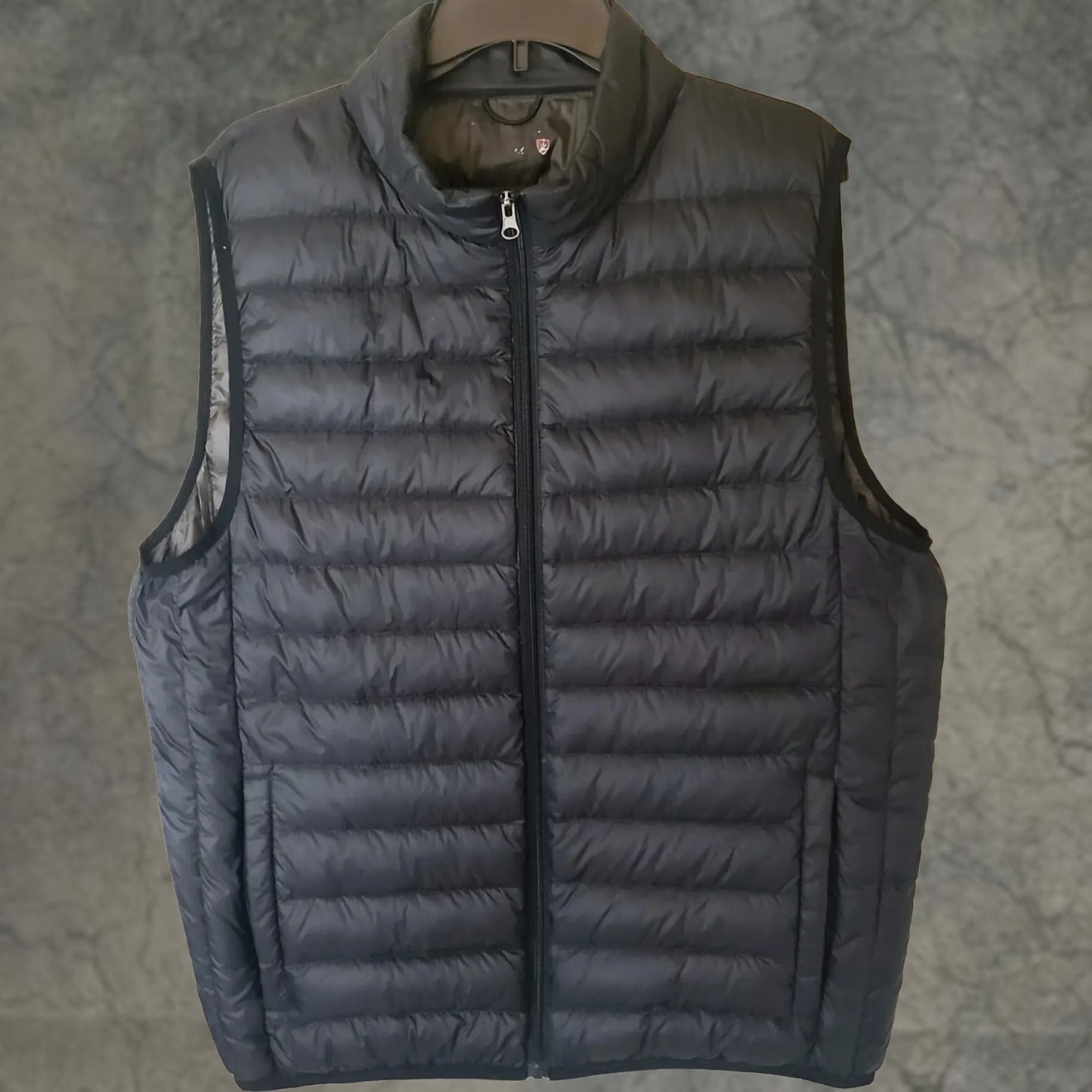 Vintage Saddlebred Puffer Vest Mens Medium Black Full Zip Lightweight Outdoor Adult Size US M / EU 48-50 / 2 - 1 Thumbnail