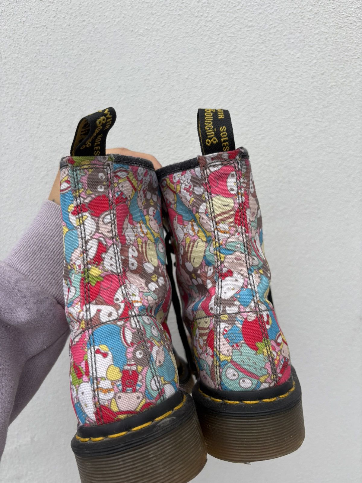 Dr. Martens Dr Martens x Hello kitty limited edition boots Size US 7 / IT 37 - 8 Thumbnail