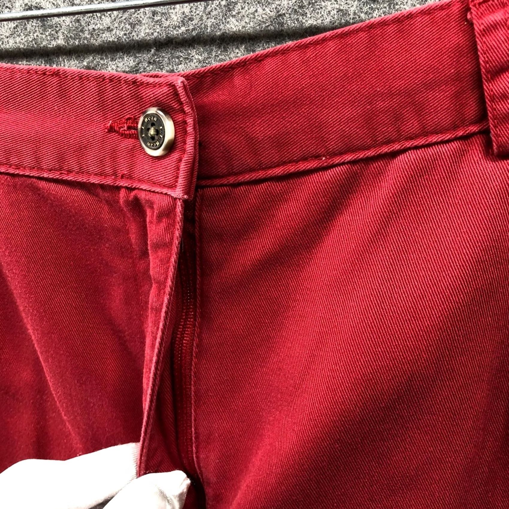 Vintage VINTAGE L.L. Bean Chino Shorts Womens S Red High Waisted Pleated Front Relaxed Size 28" / US 6 / IT 42 - 6 Thumbnail
