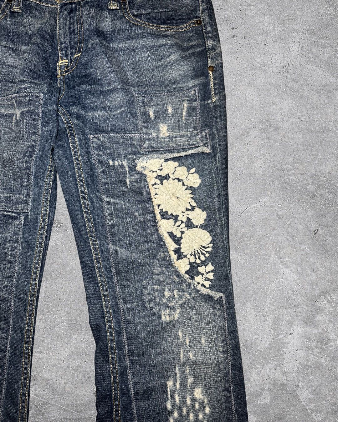 Ben Taverniti Unravel Project Vintage Taverniti Peggy Patch Distressed Grunge Jeans Size US 32 / EU 48 - 2 Thumbnail