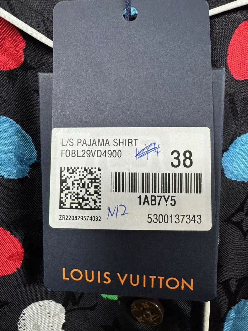 Louis Vuitton Louis Vuitton size 38 Yayoi Kusama polka-dot pajama shirt Size US M / EU 48-50 / 2 - 2 Thumbnail