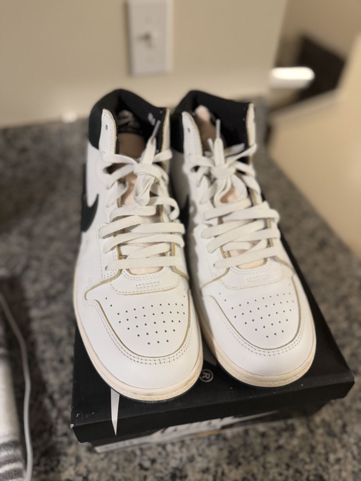 Jordan Brand × Nike Size 10.5 - Nike Air Ship x A Ma Maniere | DX4976-100 Size US 10.5 / EU 43-44 - 5 Thumbnail