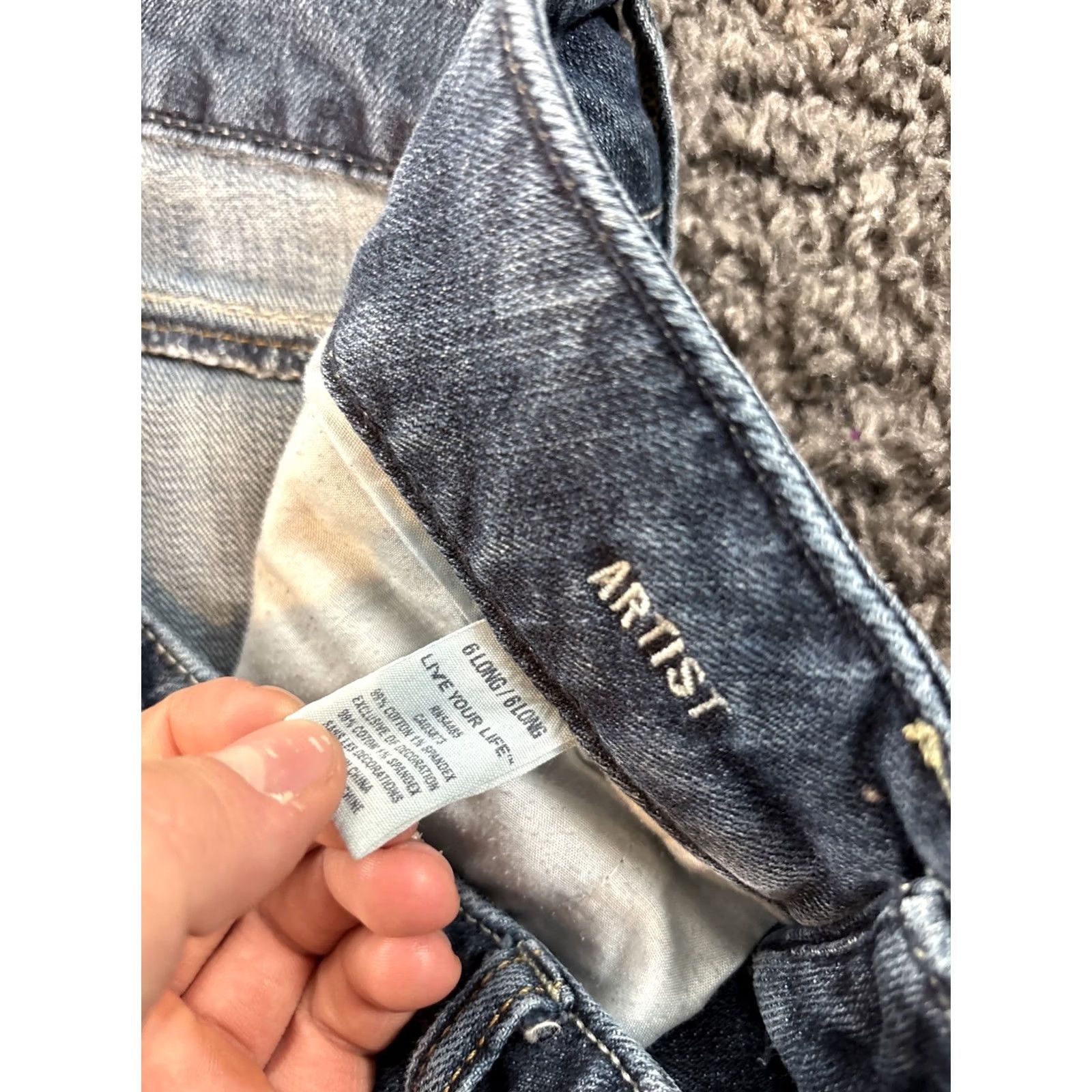 American Eagle Outfitters VINTAGE American Eagle Outfitters Jeans? (Note: Cannot determine exact title from provided rules; please provide the original title to proceed.) Size 30" / US 8 / IT 44 - 6 Thumbnail