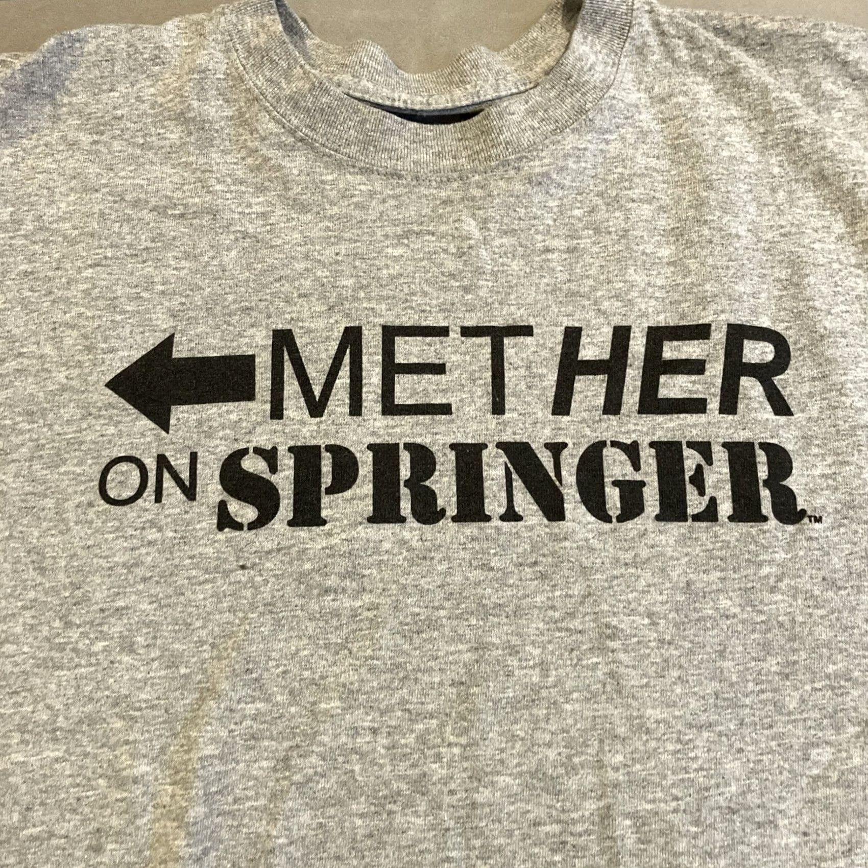 Soffe VINTAGE Soffe JERRY SPRINGER SHOW MET HER ON SPRINGER T Shirt Size XL RARE Mens Size US XL / EU 56 / 4 - 2 Thumbnail