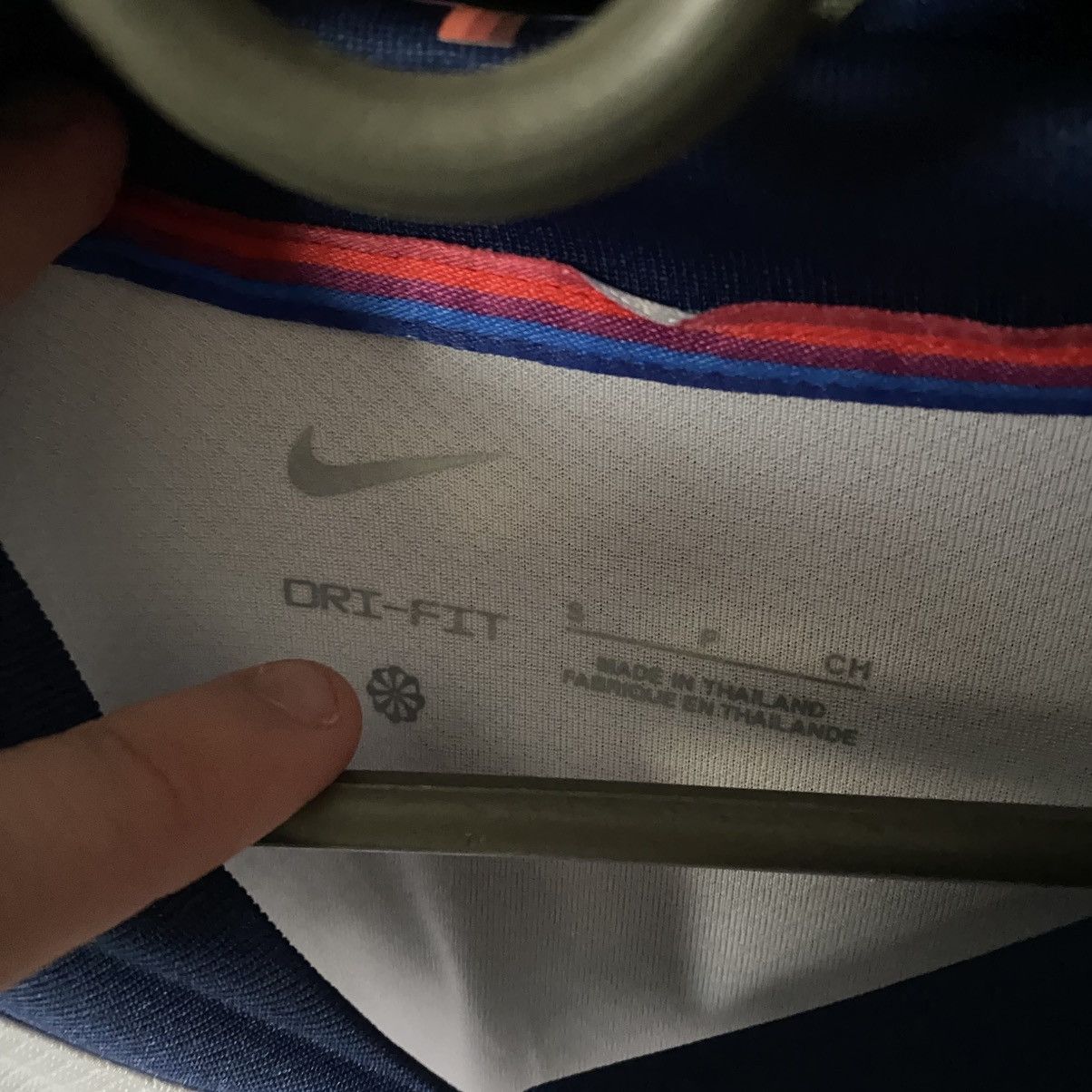 Nike Mens Nike England 2019 National home soccer jersey size S Size US S / EU 44-46 / 1 - 5 Thumbnail