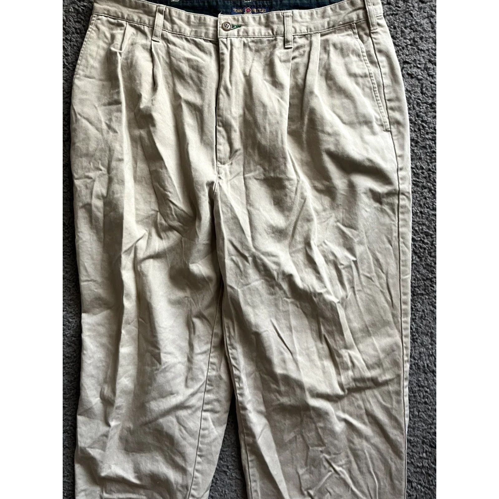 Tommy Hilfiger VINTAGE Tommy Hilfiger Mens Beige Pleated Dress Pants Straight Leg 38x32 Adult Regular Beige 90s American Designer Mens Pants Size US 38 / EU 54 - 4 Thumbnail