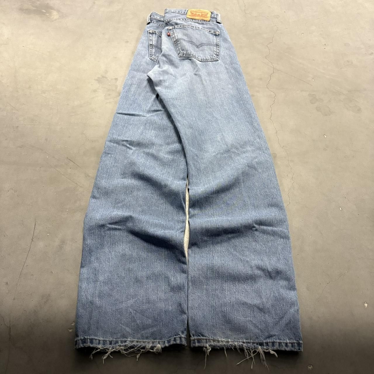 Levi's Crazy Vintage Y2K/2000s Baggy Levis Tall Light Wash Denim Jeans! Size US 33 - 6 Thumbnail