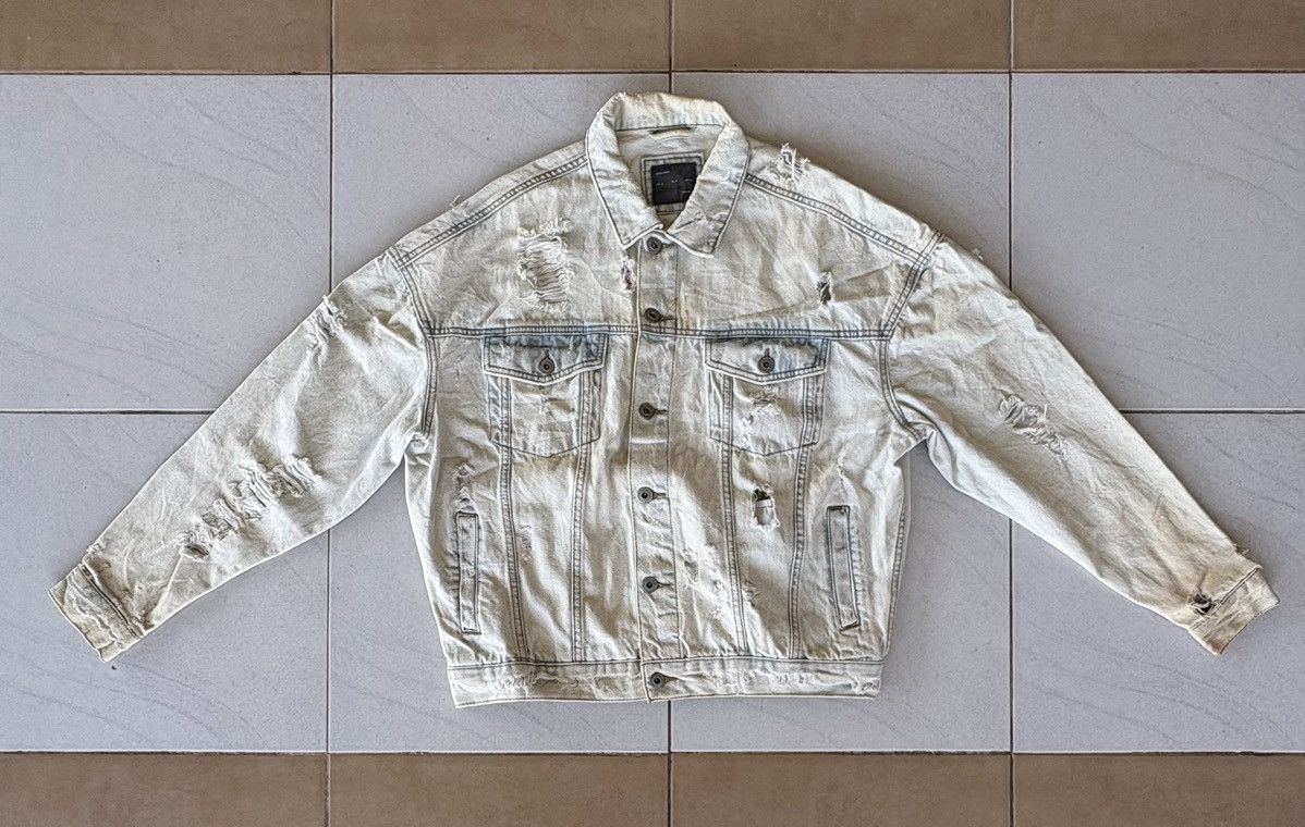 Zara Zara Man Denim Jacket With Two Rose Logo Distressed Denim Size US M / EU 48-50 / 2 - 2 Thumbnail