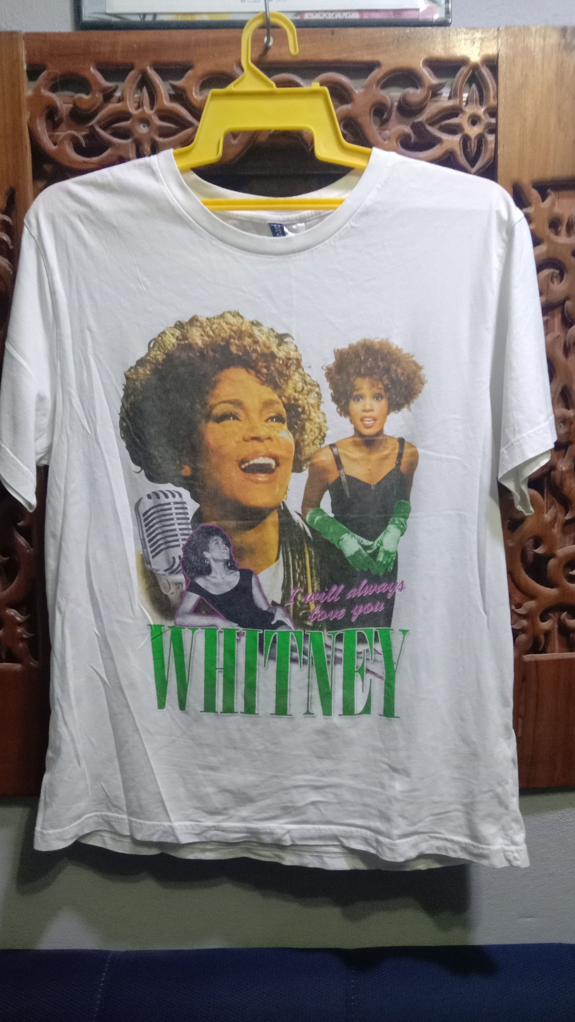 Band Tees Whitney Houston x H&M Size US L / EU 52-54 / 3 - 1 Thumbnail
