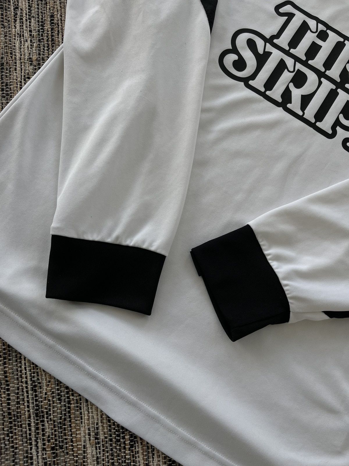 Adidas Adidas White Black LongSleeve Shirt Soccer style Y2K tee Size US M / EU 48-50 / 2 - 9 Thumbnail