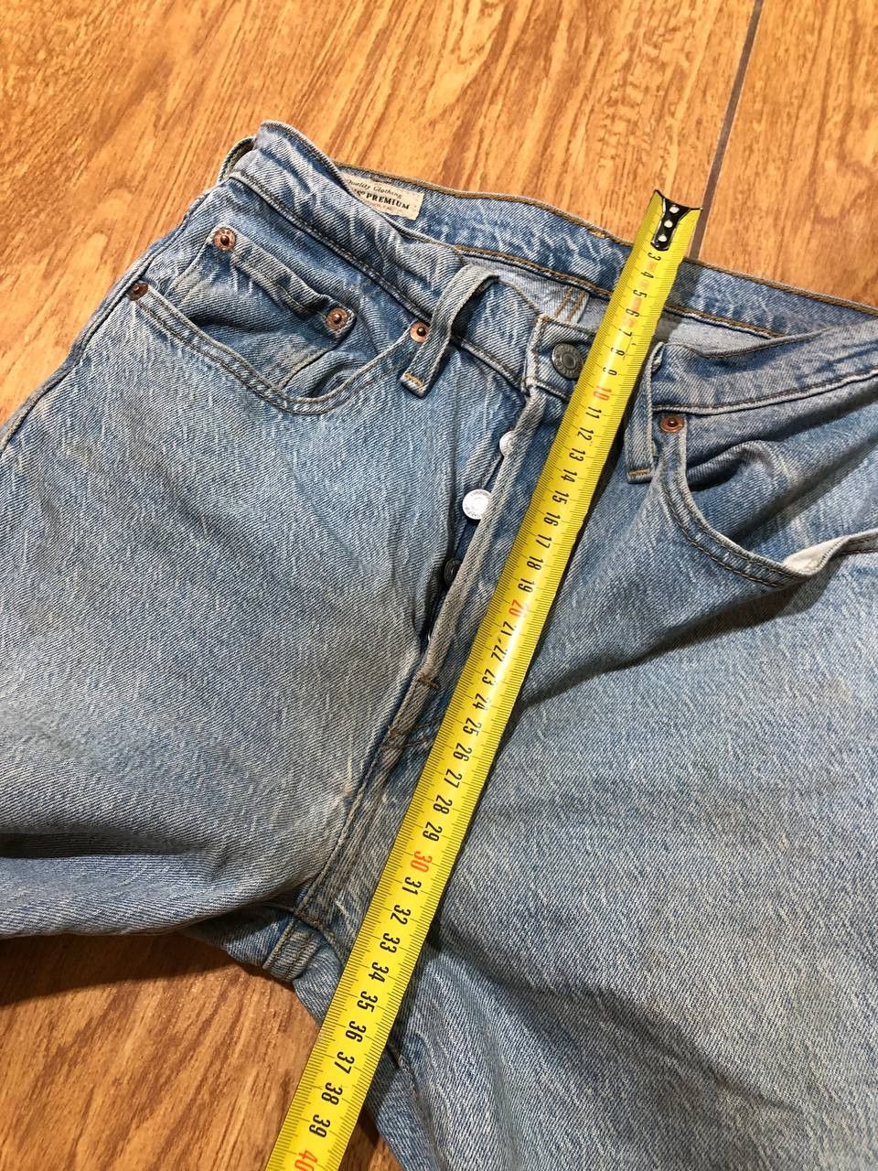 Levi's Vintage Levi's Jeans Sun Faded Light Wash Denim Size US 26 / EU 42 - 16 Thumbnail