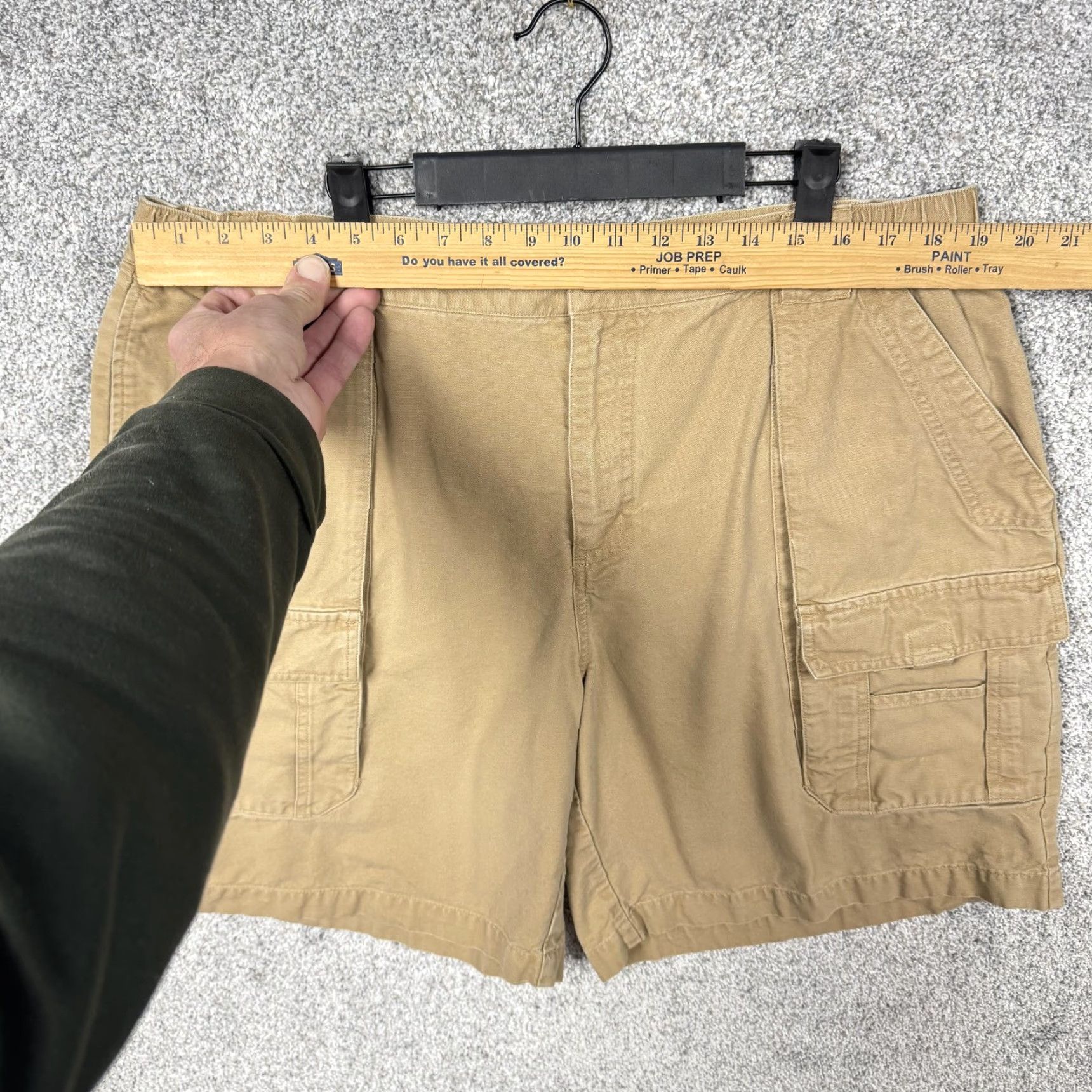 Vintage Columbia Cargo Shorts Mens XL 38 Khaki Beige Cotton Twill Relaxed Fit Pockets Outdoor Casual Size US 36 / EU 52 - 2 Thumbnail