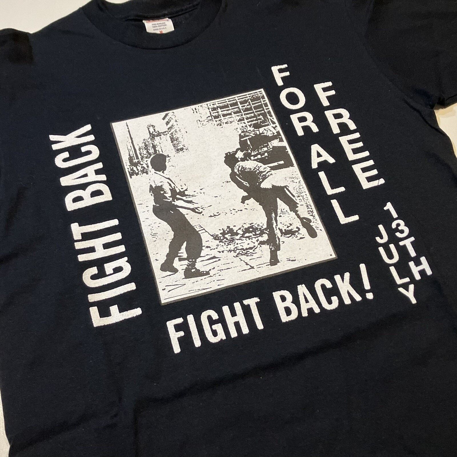 Supreme Supreme Vintage T Shirt Black Fight Back Free All Box Logo Size US M / EU 48-50 / 2 - 3 Thumbnail
