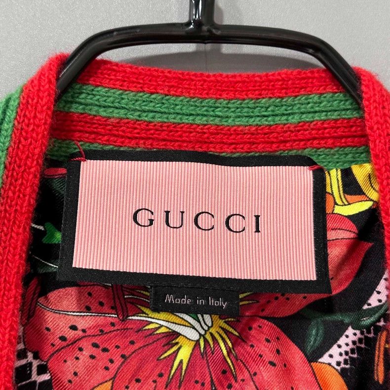 Gucci Gucci Large logo full print inner silk cardigan jacket 2502 Size US S / EU 44-46 / 1 - 6 Thumbnail