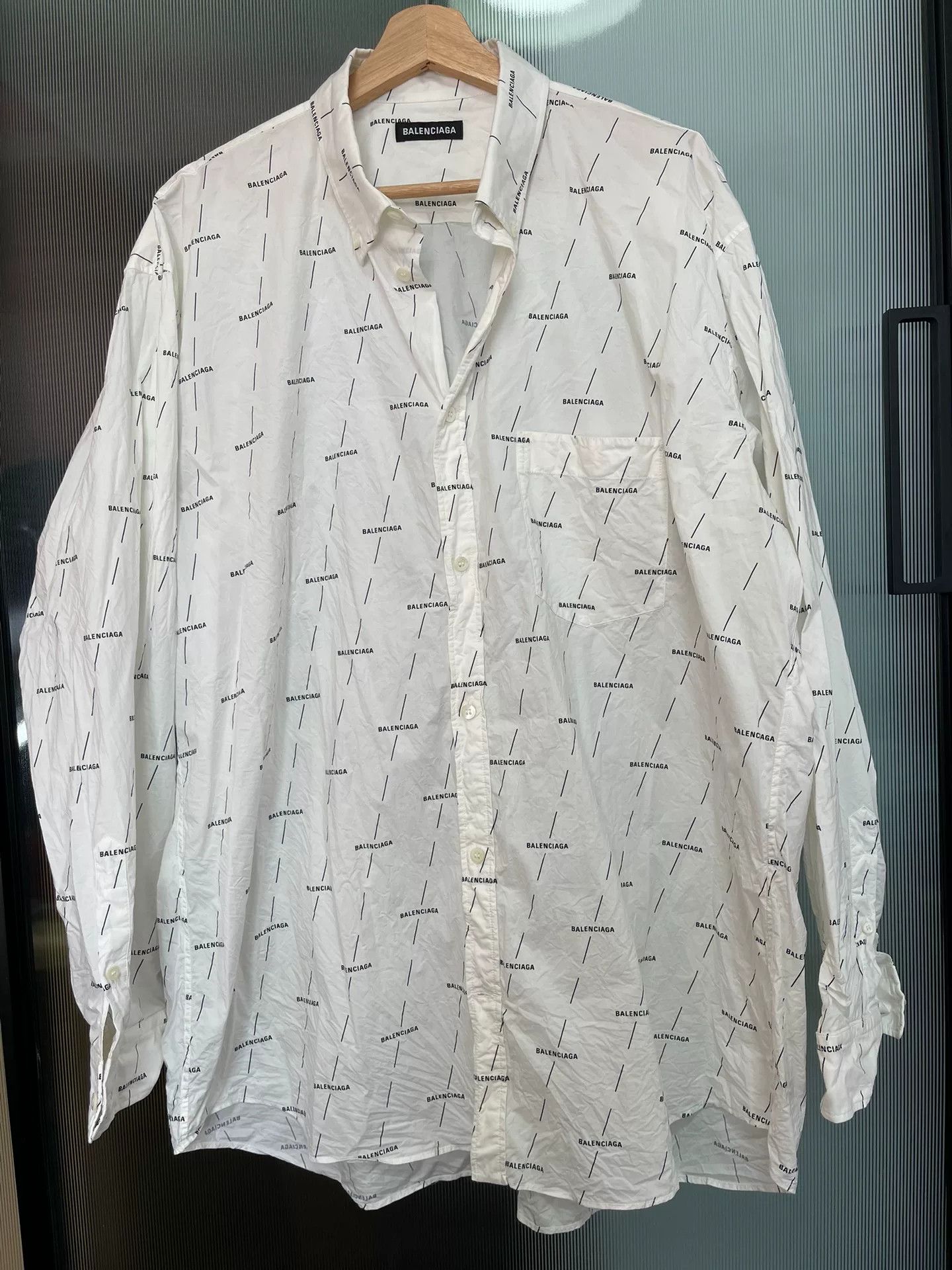 Balenciaga Balenciaga White Button-Up Shirt Size 43 Size US L / EU 52-54 / 3 - 1 Thumbnail