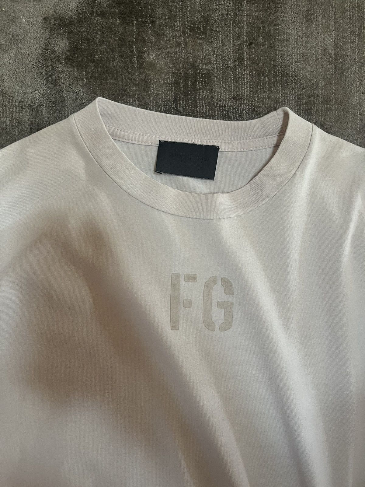 Fear of God FEAR OF GOD Beige Felted 'FG' T-Shirt Size US S / EU 44-46 / 1 - 2 Thumbnail