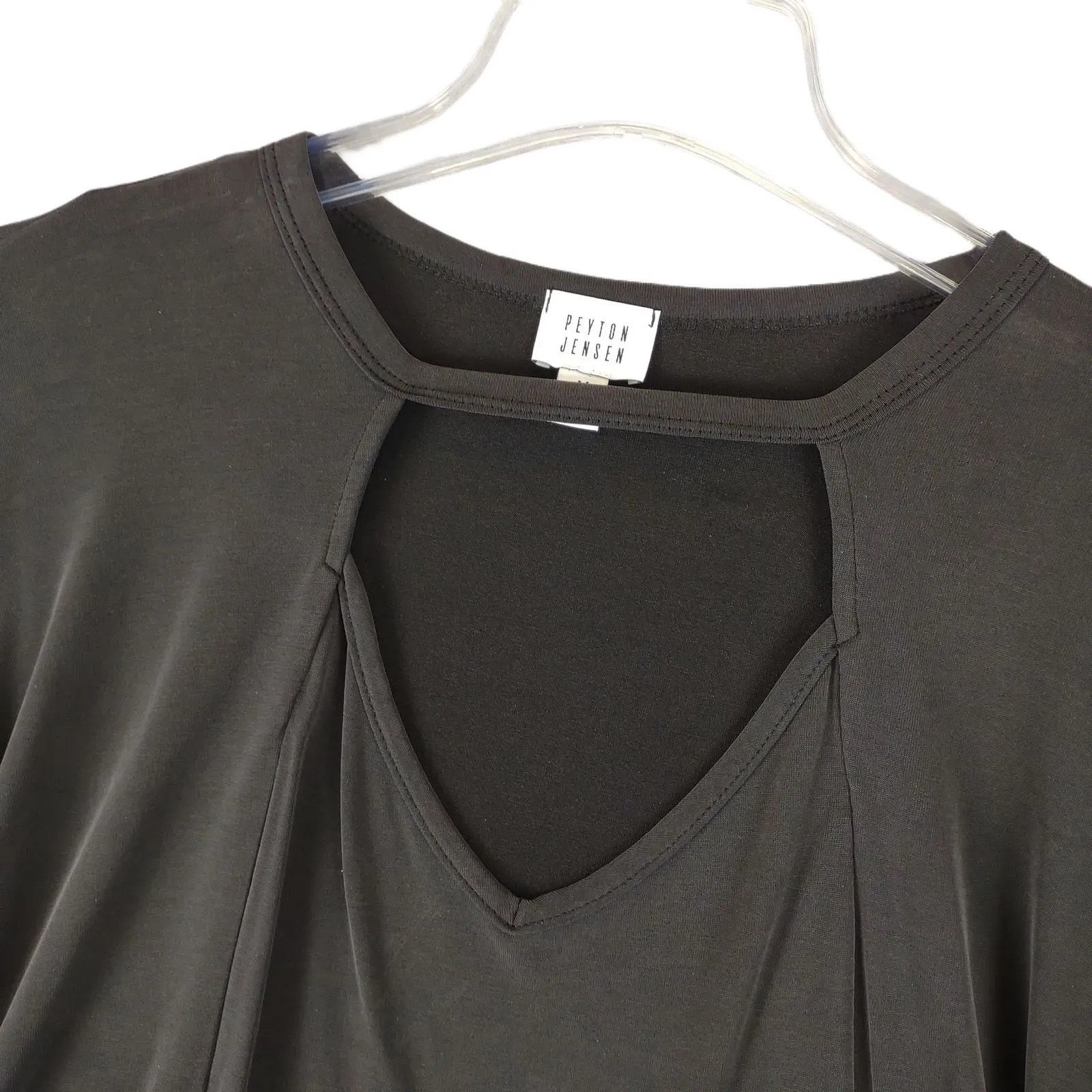 Other PEYTON JENSEN Model Blend Keyhole V-Neck Black Top, Made USA Size M / US 6-8 / IT 42-44 - 3 Thumbnail