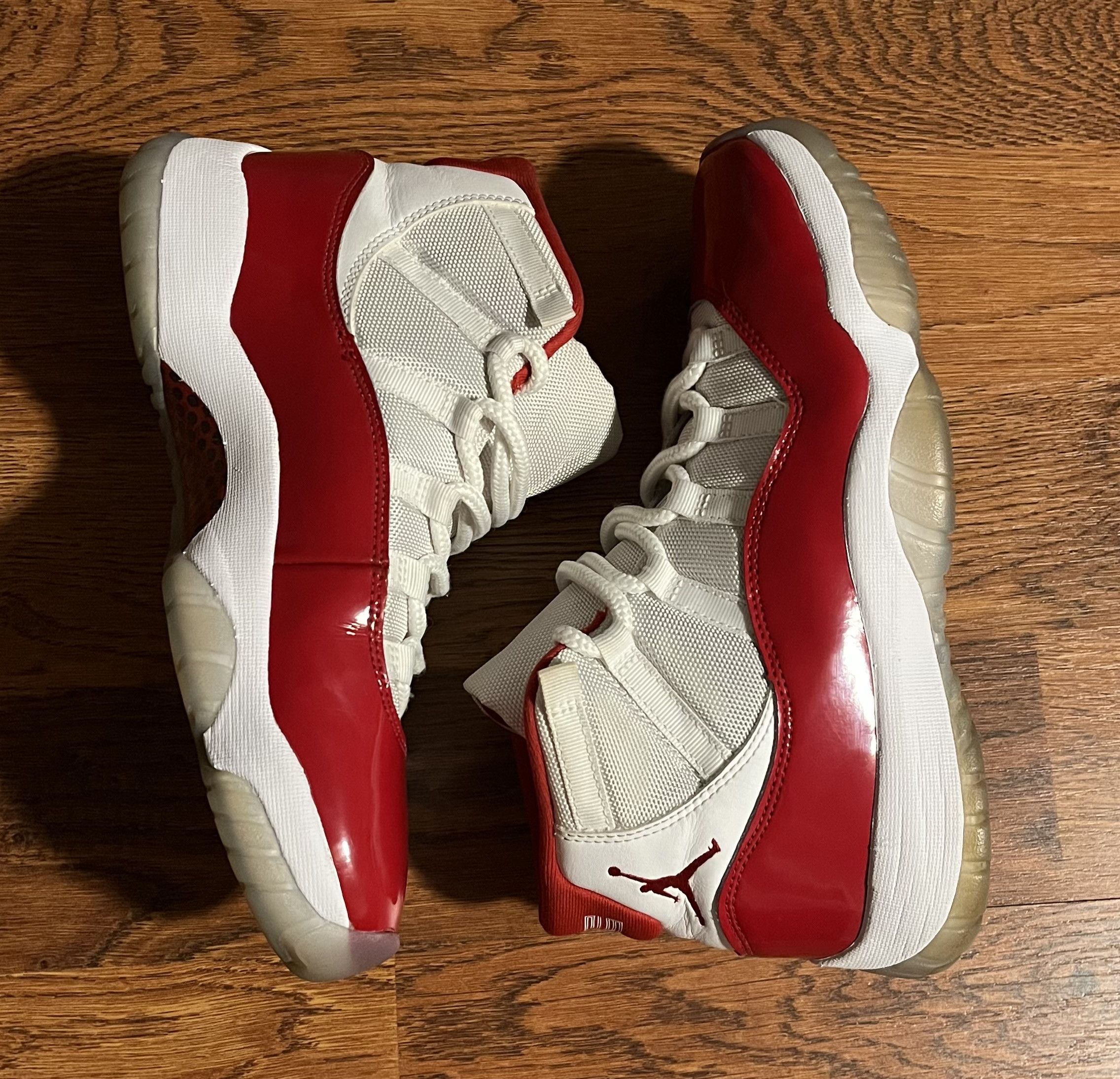 Jordan Brand Air Jordan 11 Retro Cherry White Varsity Red Sneakers Size US 9 / EU 42 - 3 Thumbnail