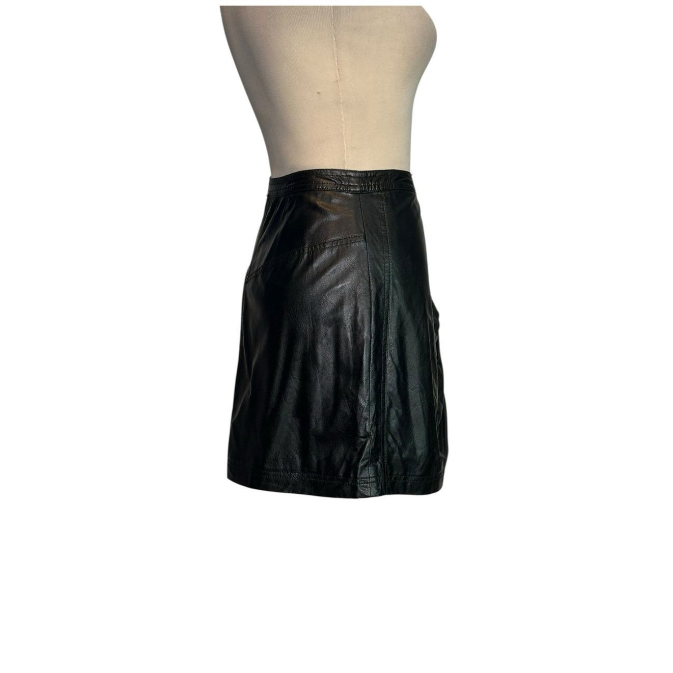 Free People FREE PEOPLE Fake Out Faux Leather Mini Skirt Women’s 4 Size 27" / US 4 / IT 40 - 14 Thumbnail