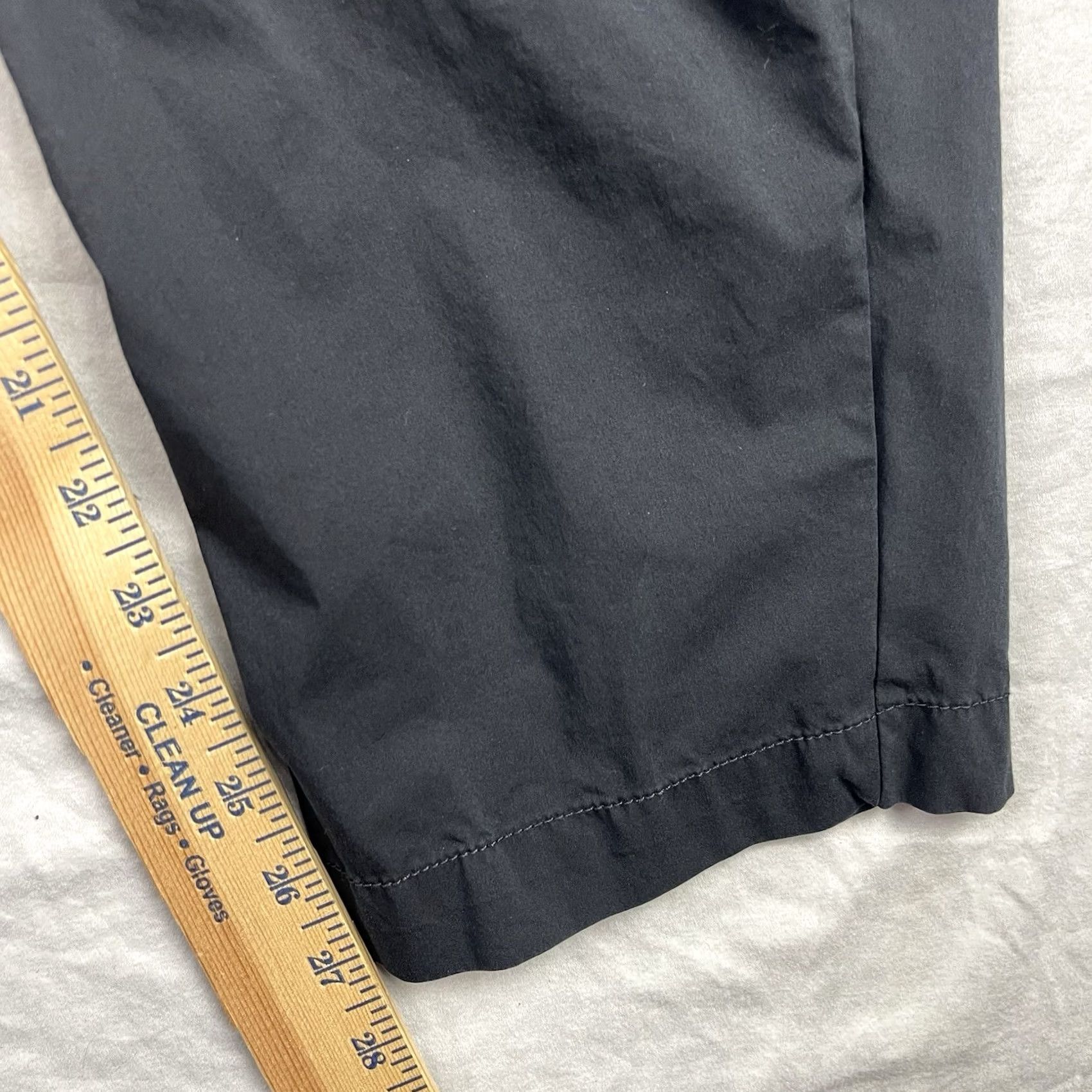 Nike Nike Pants Mens Large 38 Sportswear Black Essentials Woven Utility Cargo Pants Size US 38 / EU 54 - 6 Thumbnail