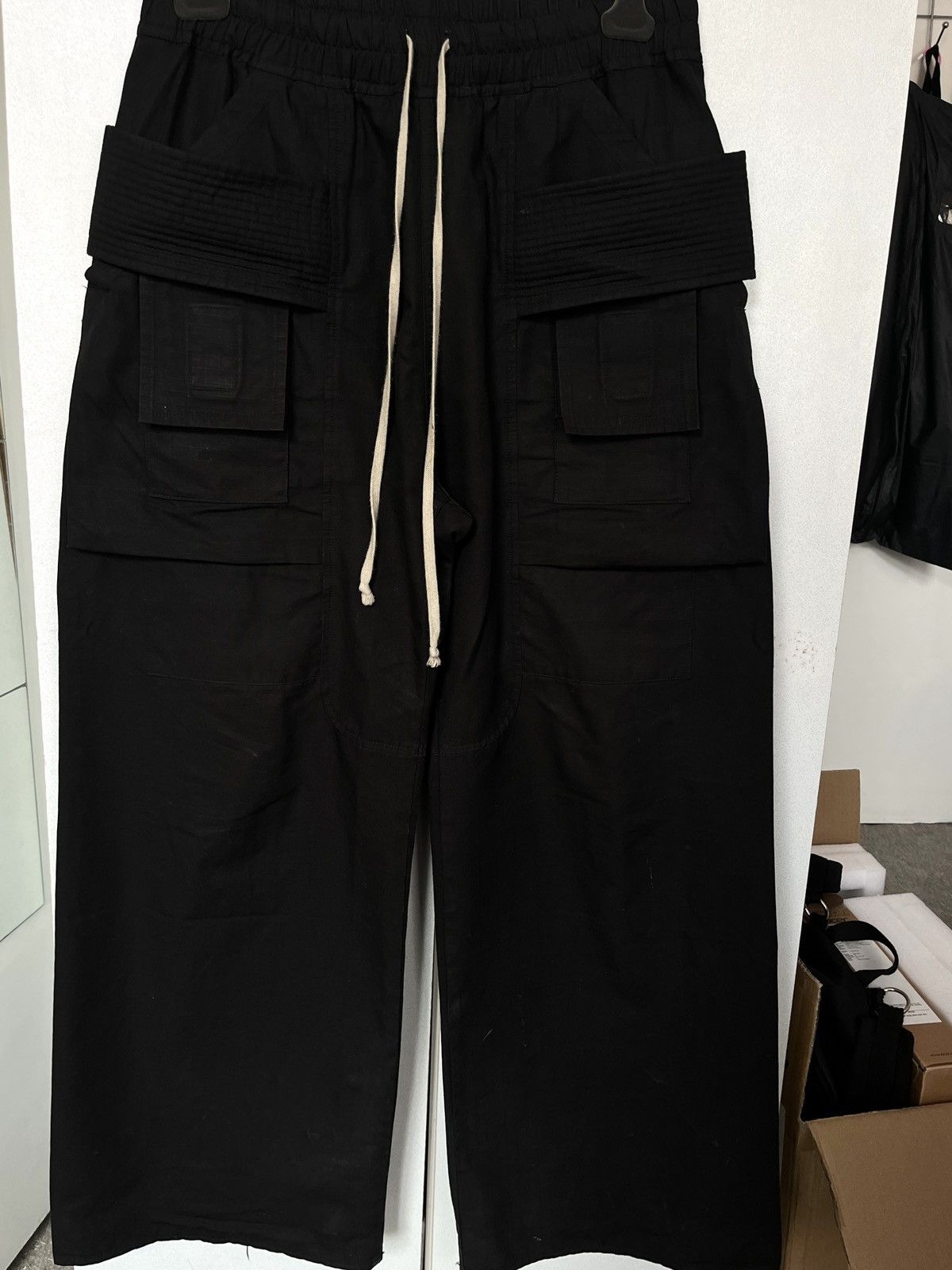 image of Rick Owens x Rick Owens Drkshdw Creatch Cargos in Black, Men's (Size 32)