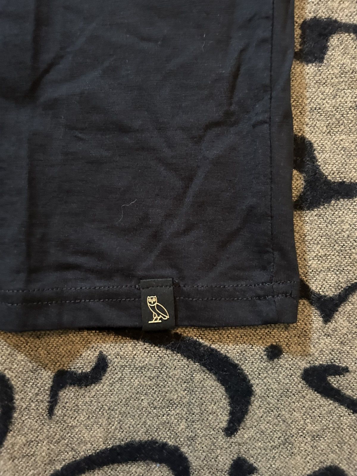 October's Very Own 2019 Reflective Pocket Tshirt Size US L / EU 52-54 / 3 - 6 Thumbnail
