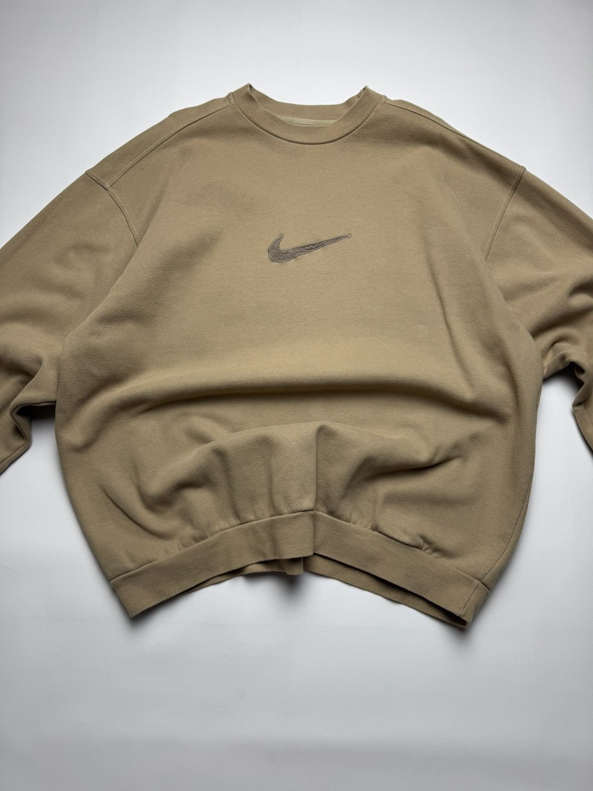 Nike Vintage Nike Center Swoosh Crewneck Sweatshirt Sand / Beige Size US XL / EU 56 / 4 - 3 Thumbnail
