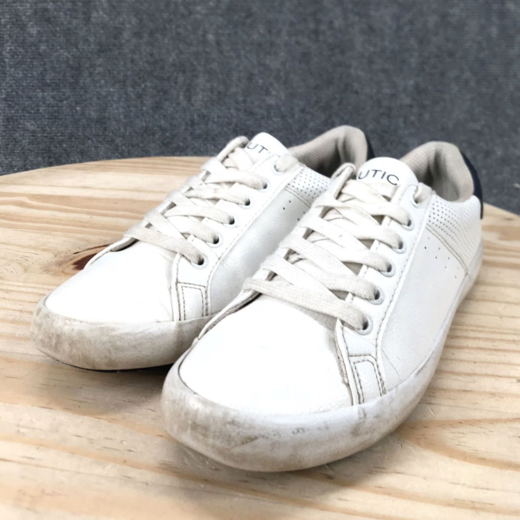 Nautica Nautica Sneaker Womens 7 White Esmae Round Toe Laced Up Casual Faux Leather Size US 7 / IT 37 - 6 Thumbnail