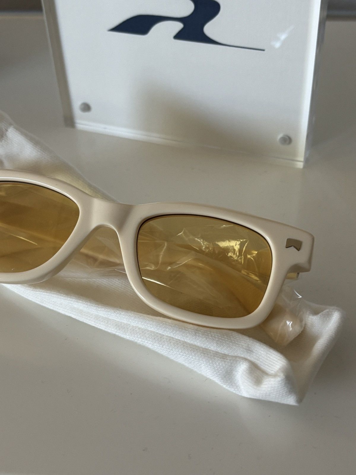 Rhude RHUDE - SUN RHAY LOGO RODEO SUNGLASSES Size ONE SIZE - 7 Thumbnail